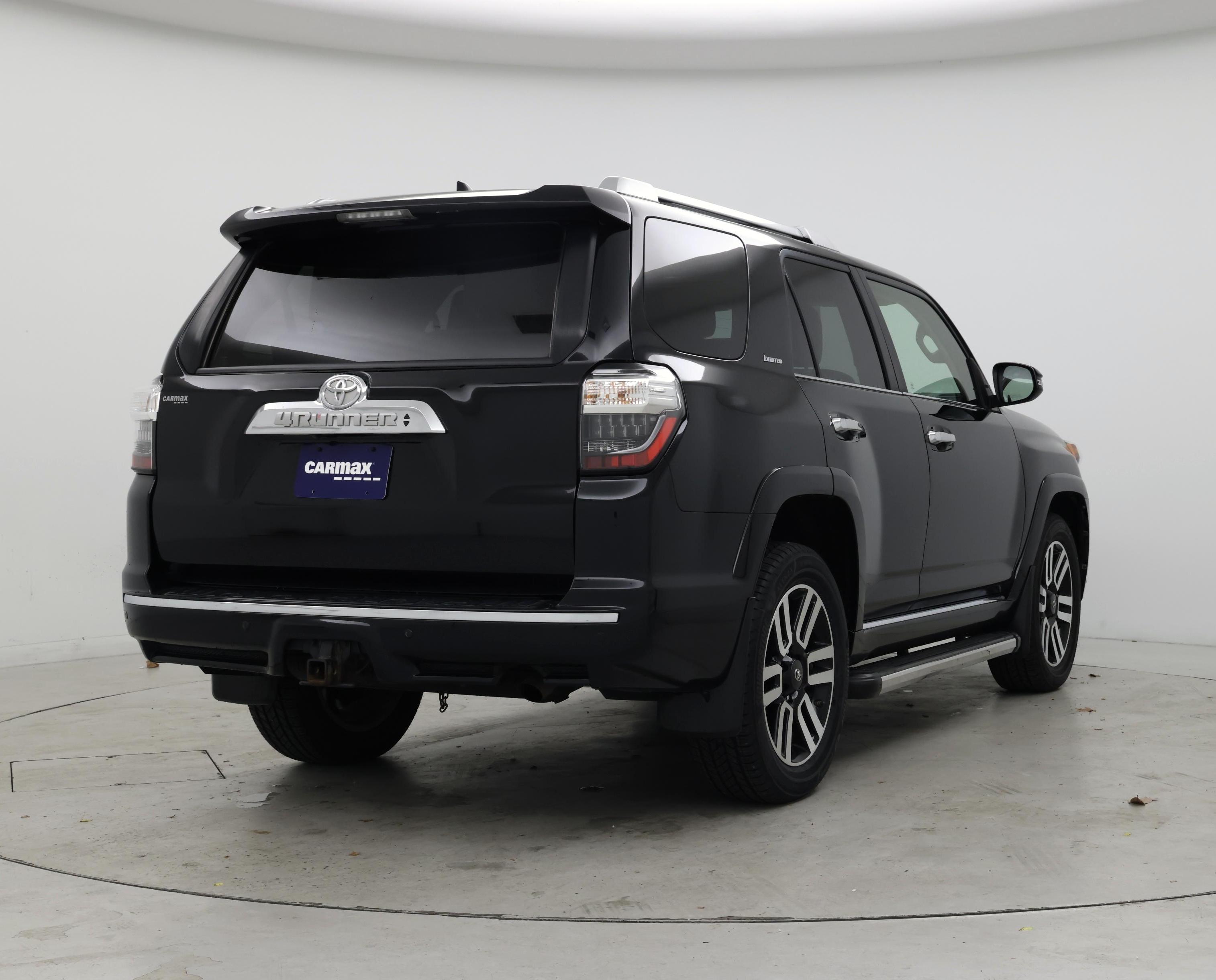 Thumbnail: 2016 Toyota 4Runner - 8