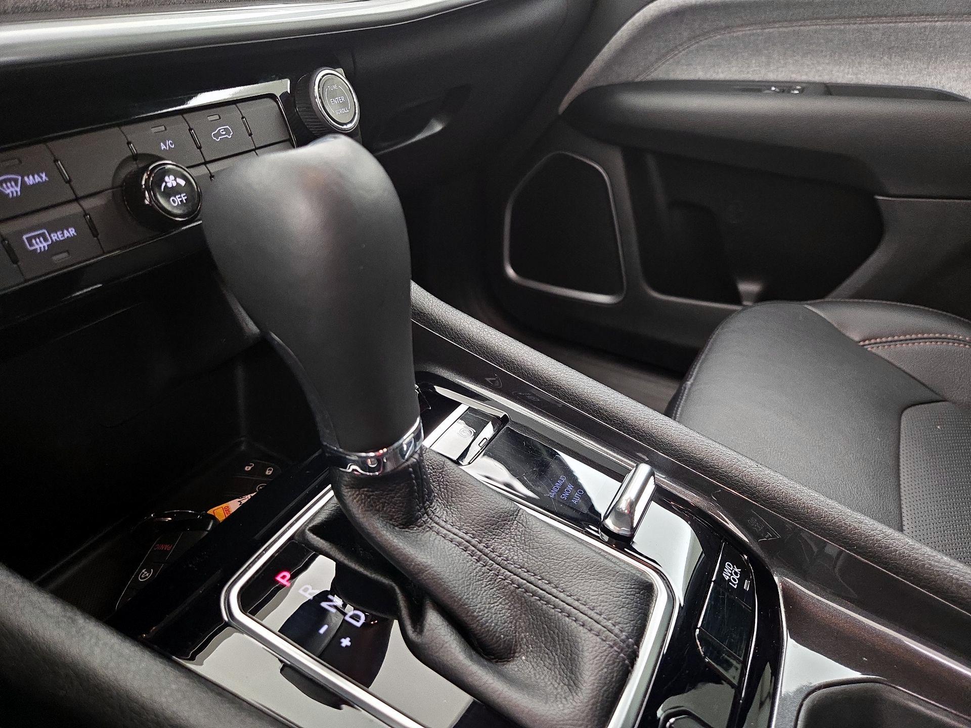 Thumbnail: 2023 Jeep Compass - 17