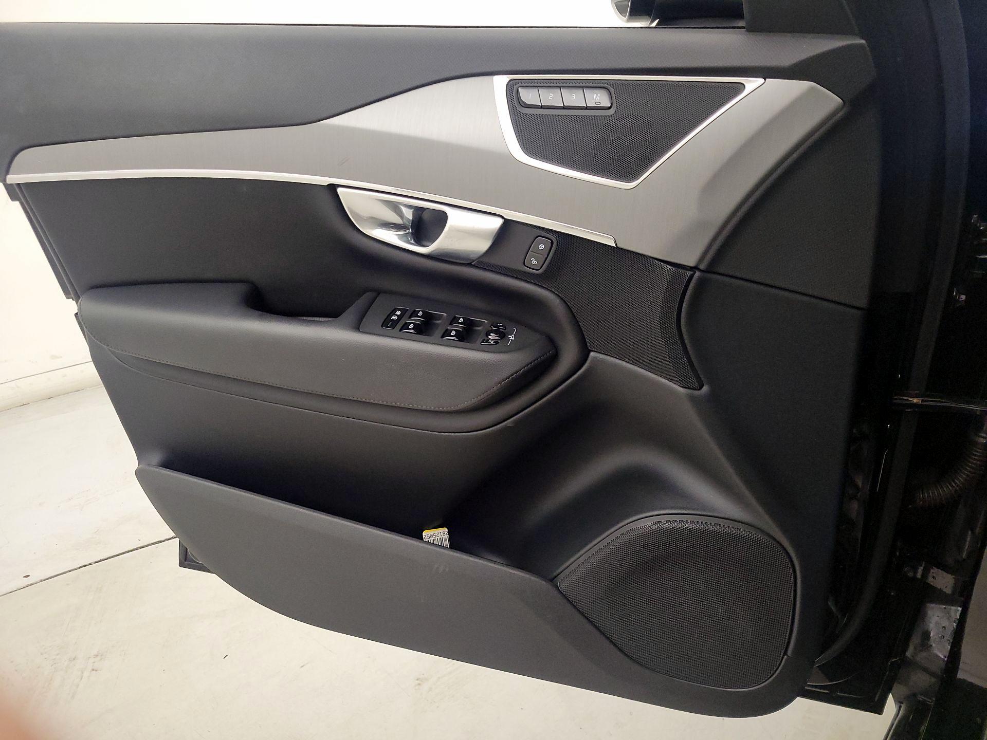 Thumbnail: 2023 Volvo XC90 - 12