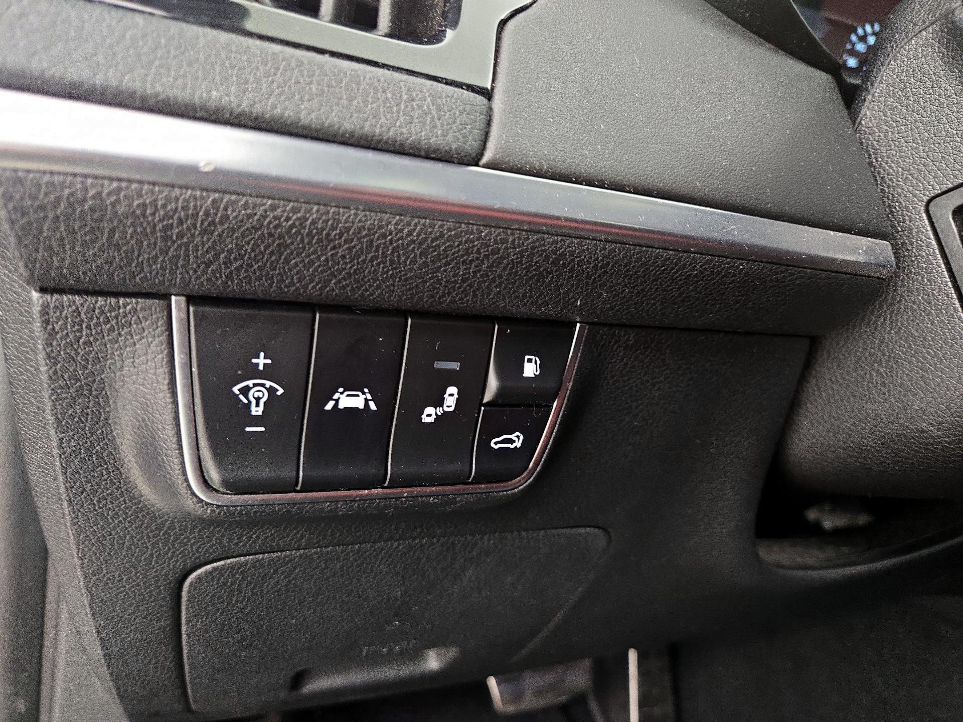 Thumbnail: 2021 Kia Stinger - 13