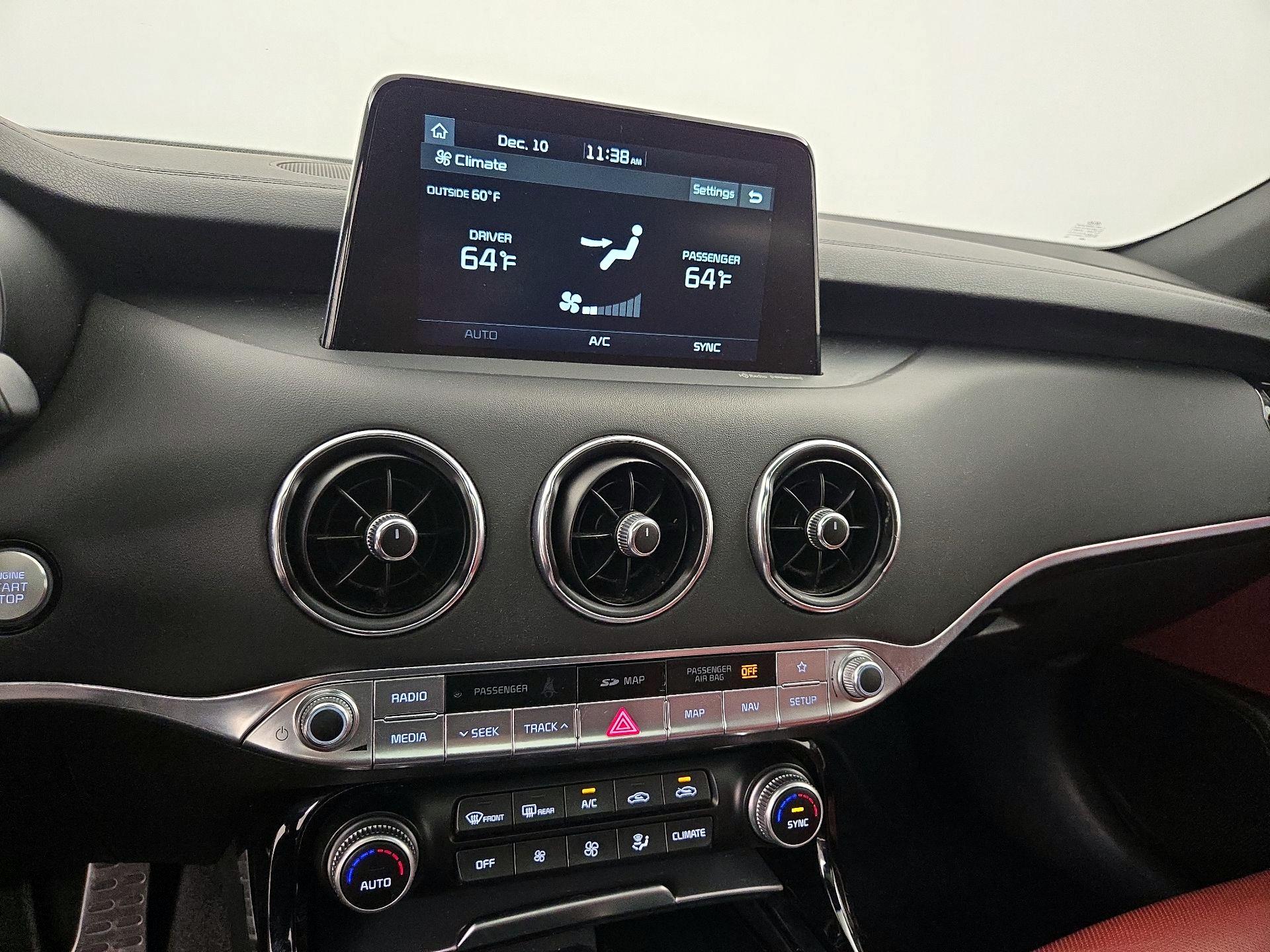 Thumbnail: 2021 Kia Stinger - 17