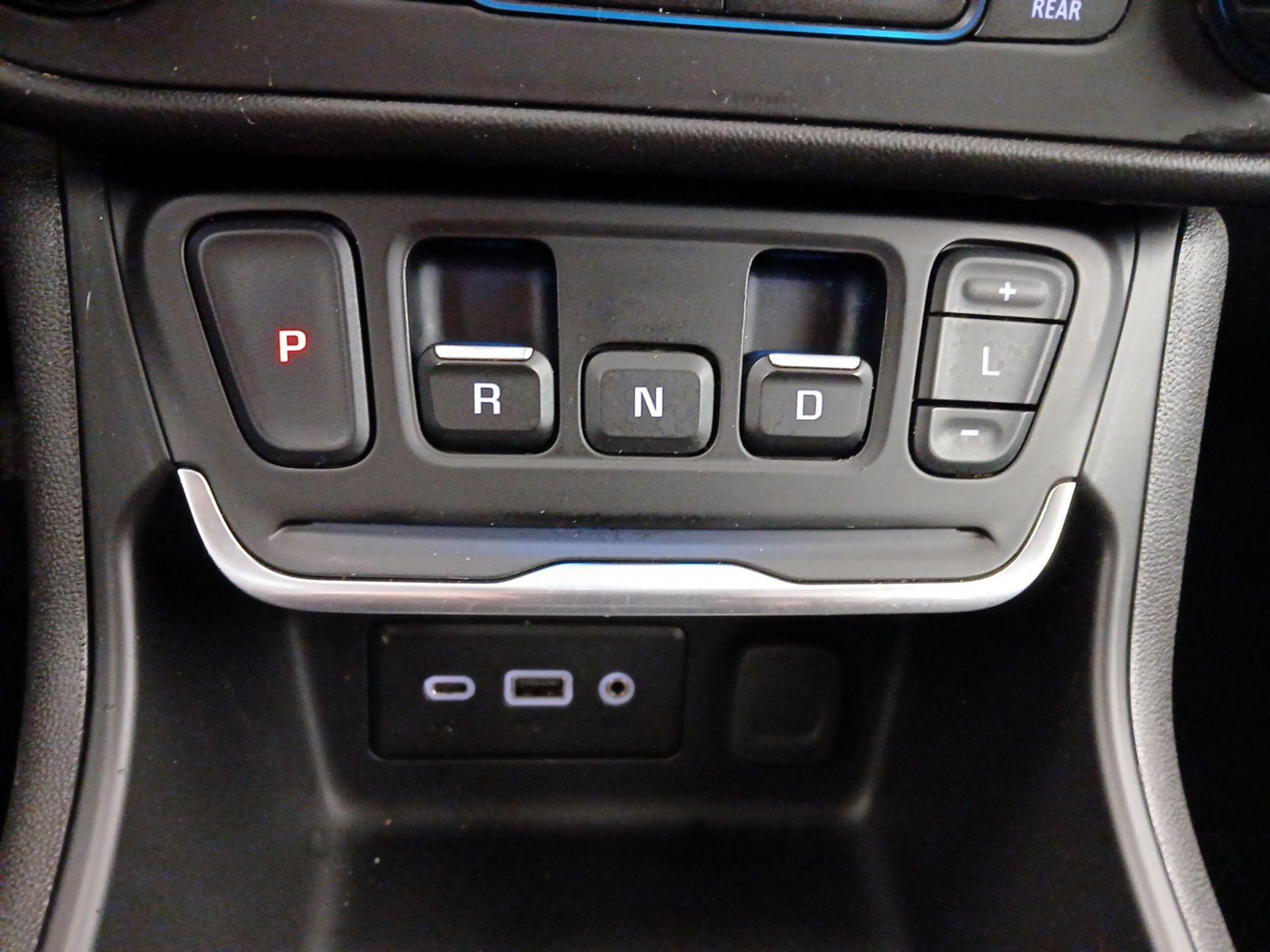 Thumbnail: 2020 GMC Terrain - 17