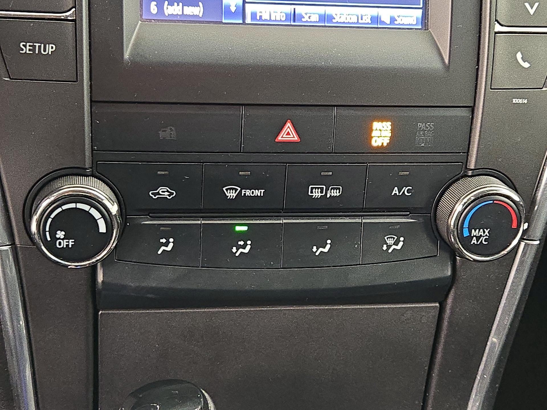 Thumbnail: 2017 Toyota Camry - 16