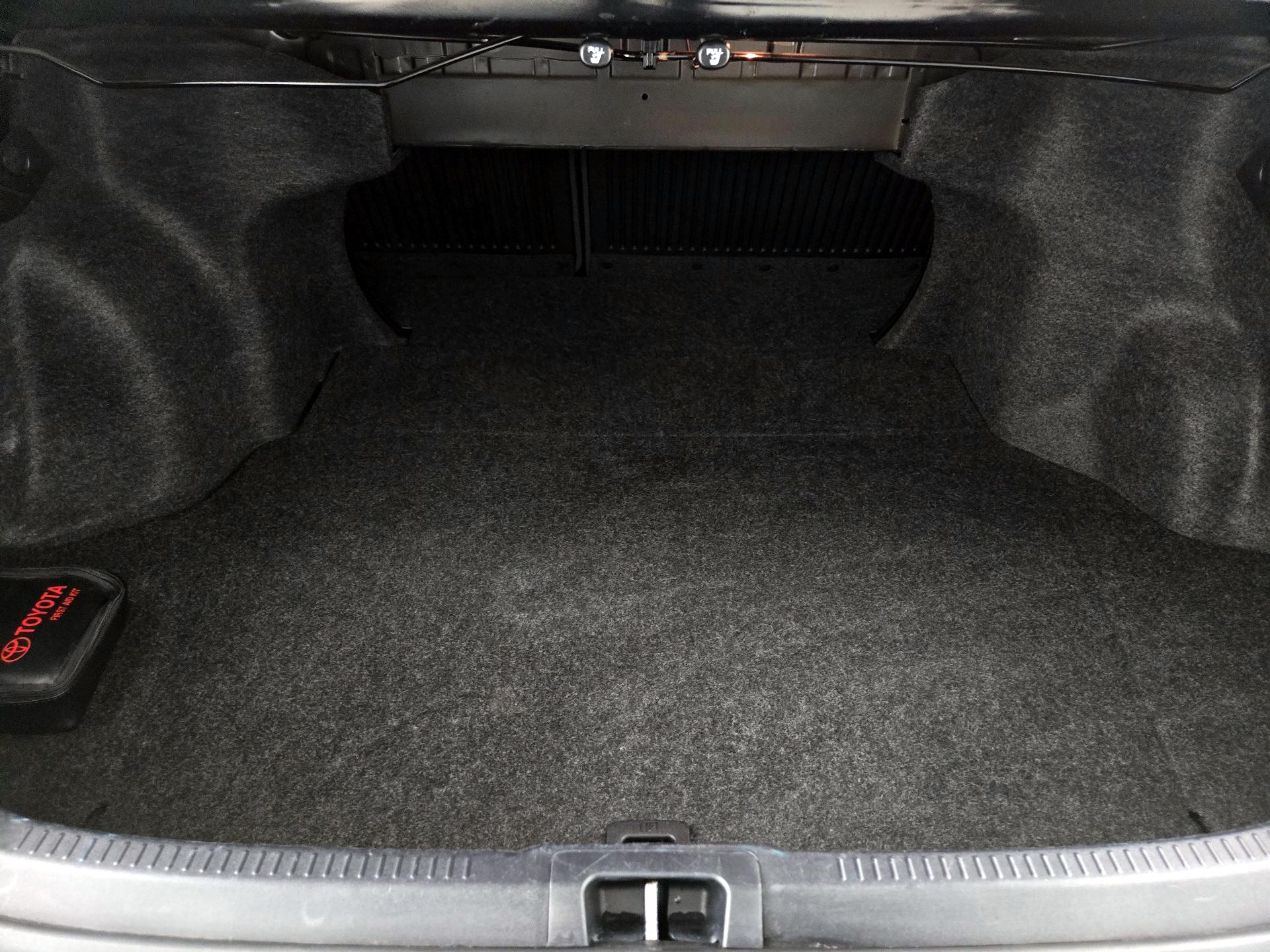 Thumbnail: 2017 Toyota Camry - 20