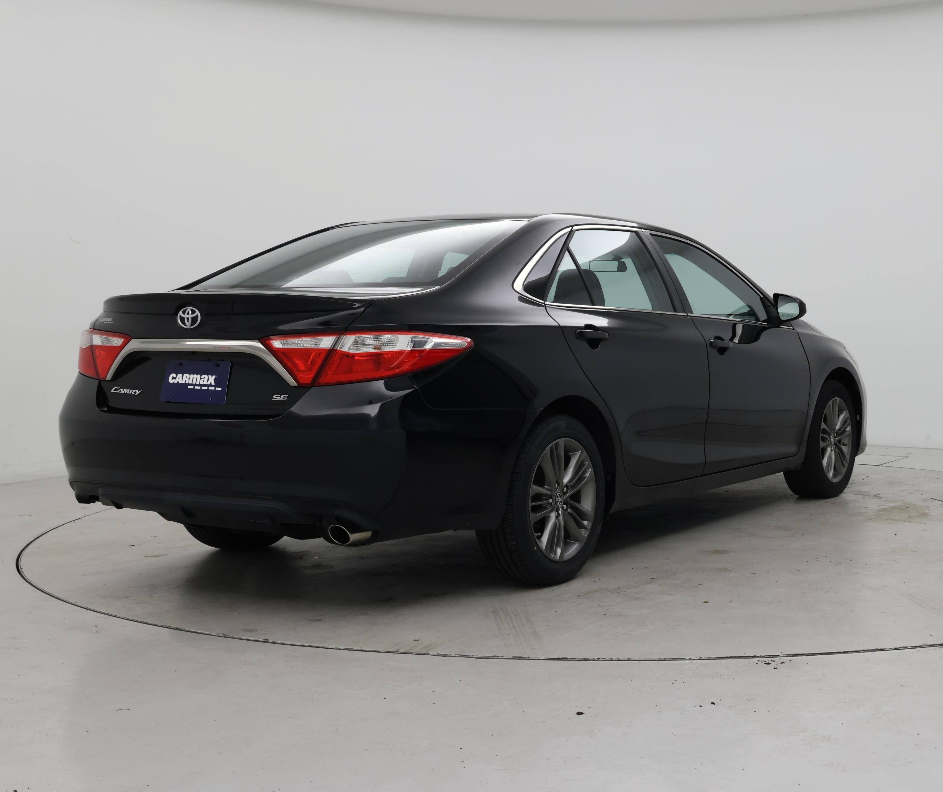 Thumbnail: 2017 Toyota Camry - 8