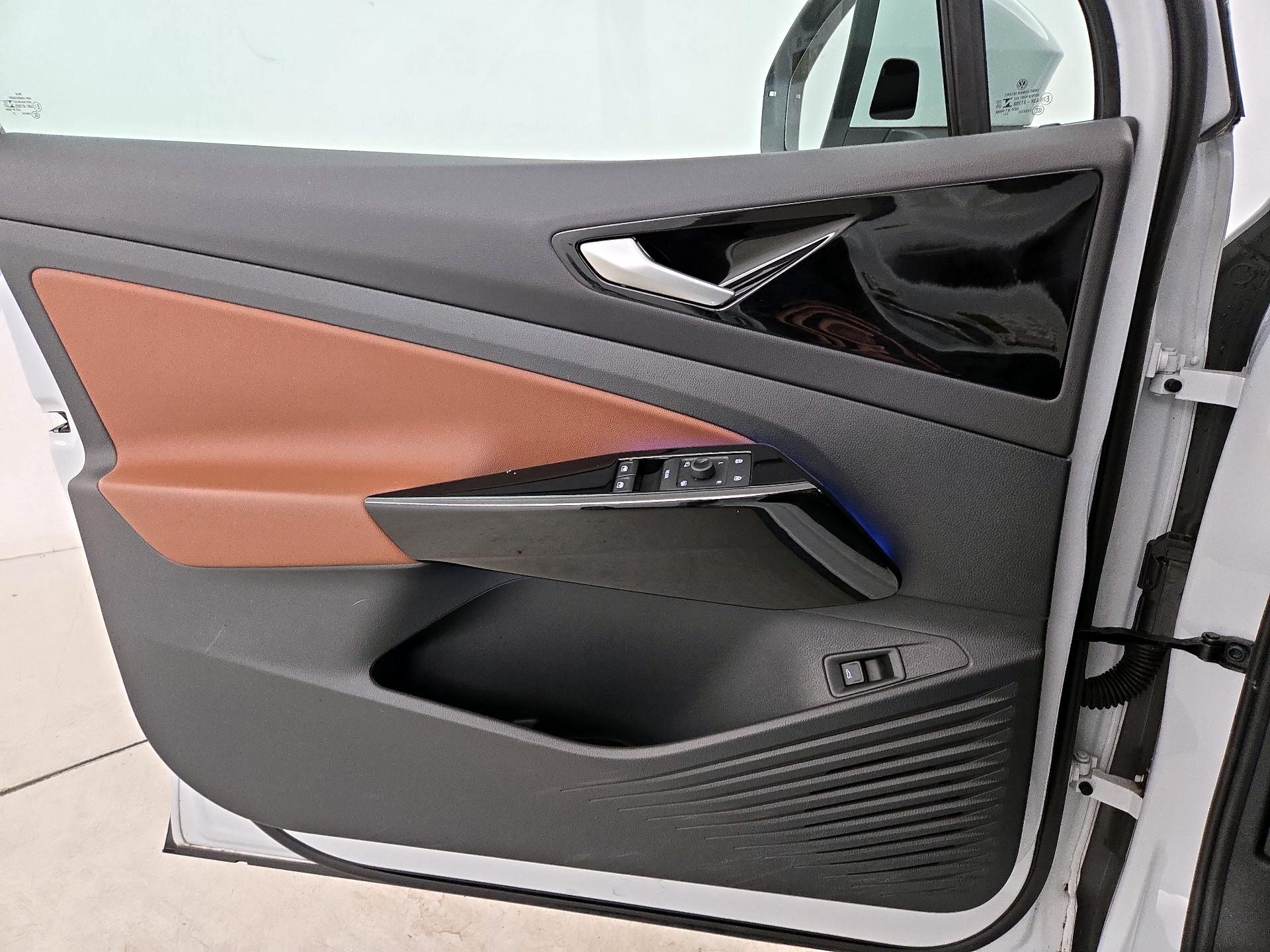 Thumbnail: 2022 Volkswagen ID.4 - 12