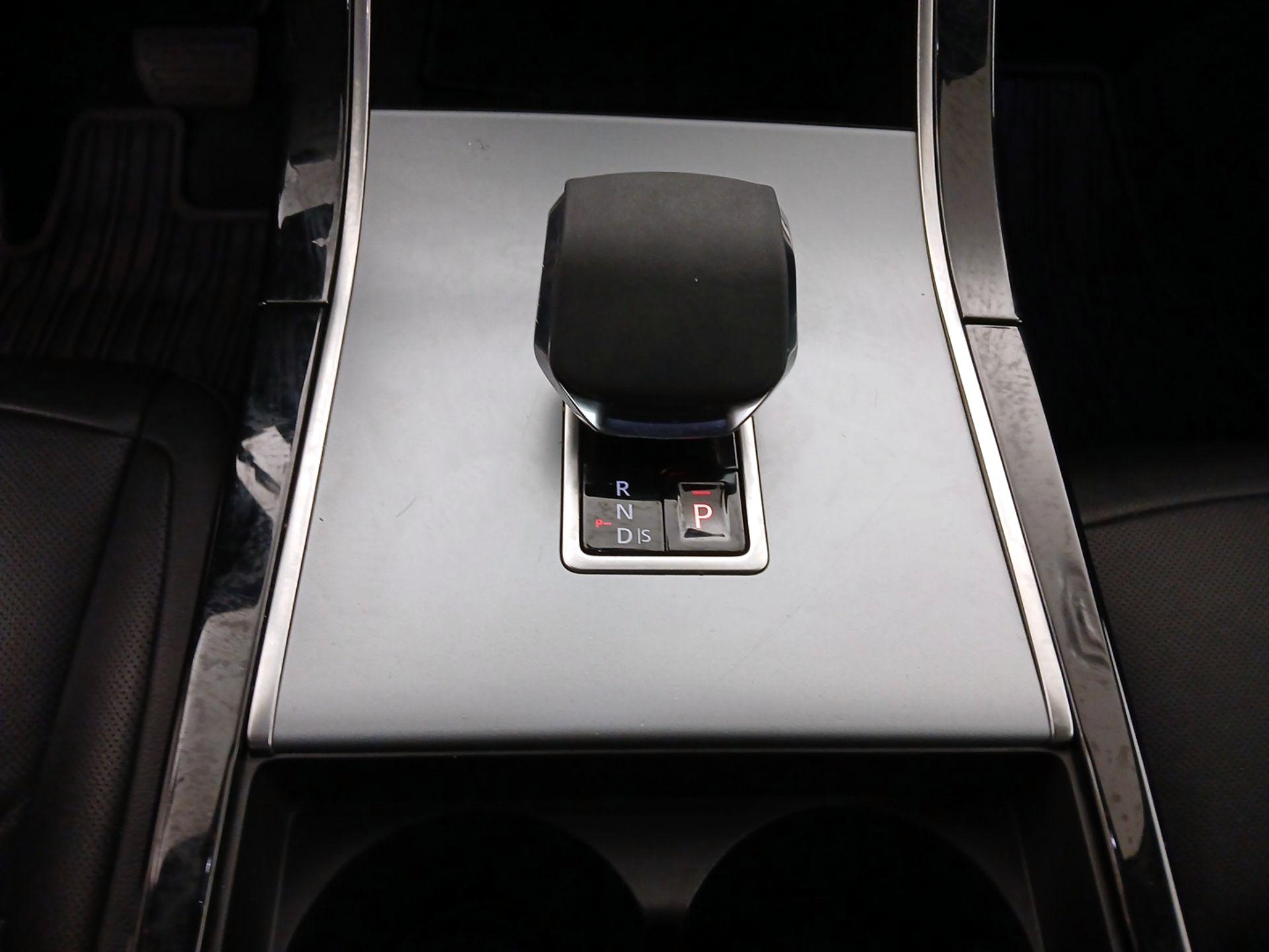 Thumbnail: 2024 Land Rover Range Rover Evoque - 18