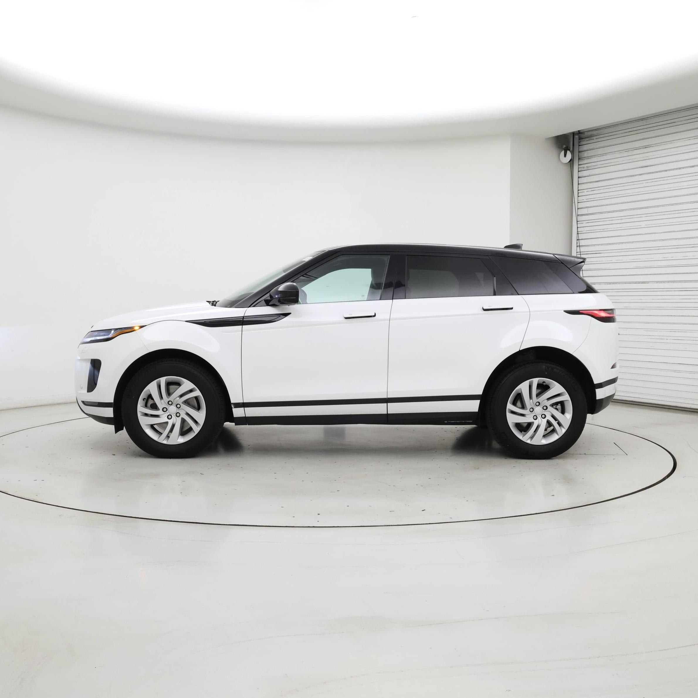 Thumbnail: 2024 Land Rover Range Rover Evoque - 3