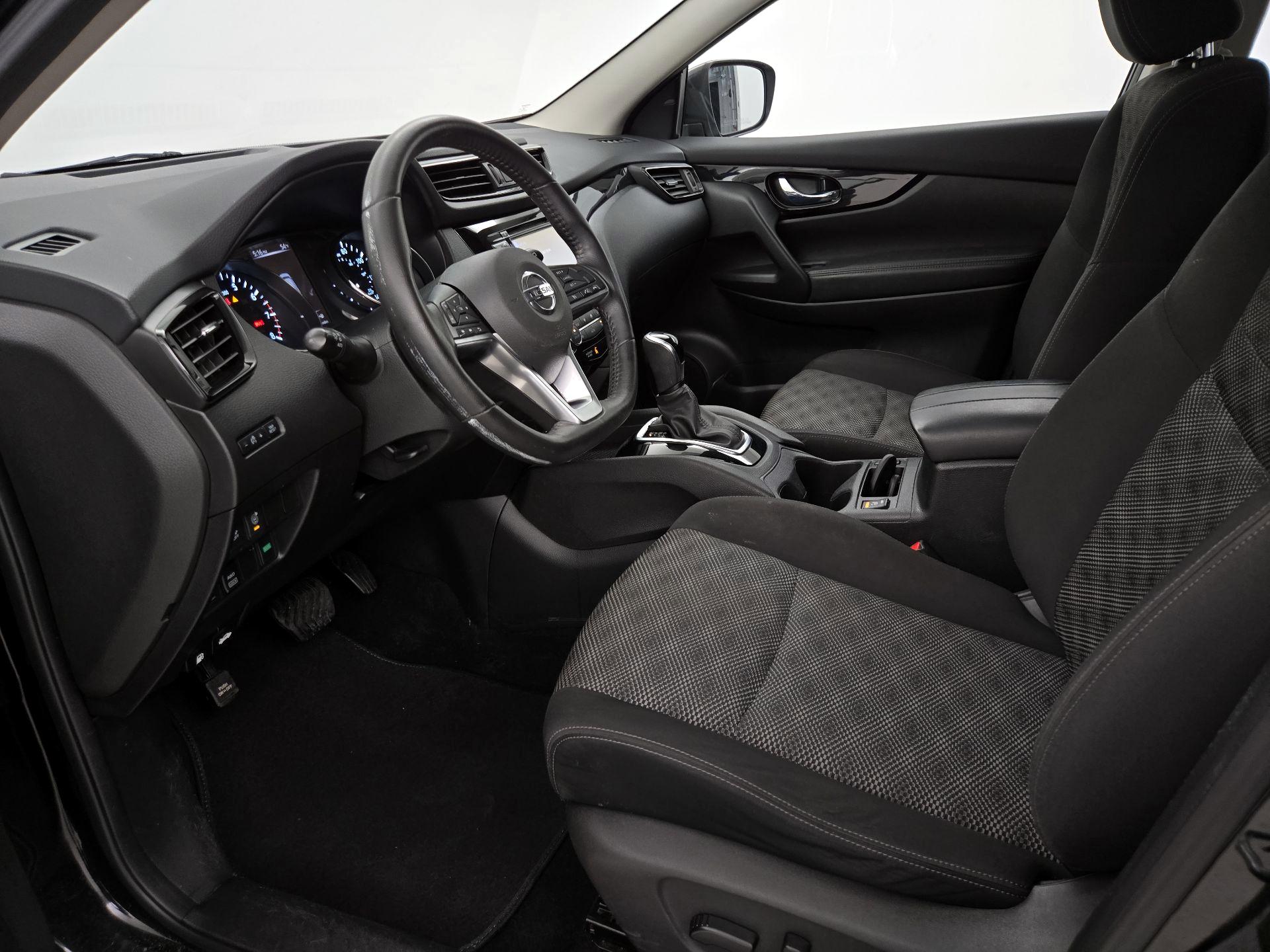 Thumbnail: 2018 Nissan Rogue Sport - 11