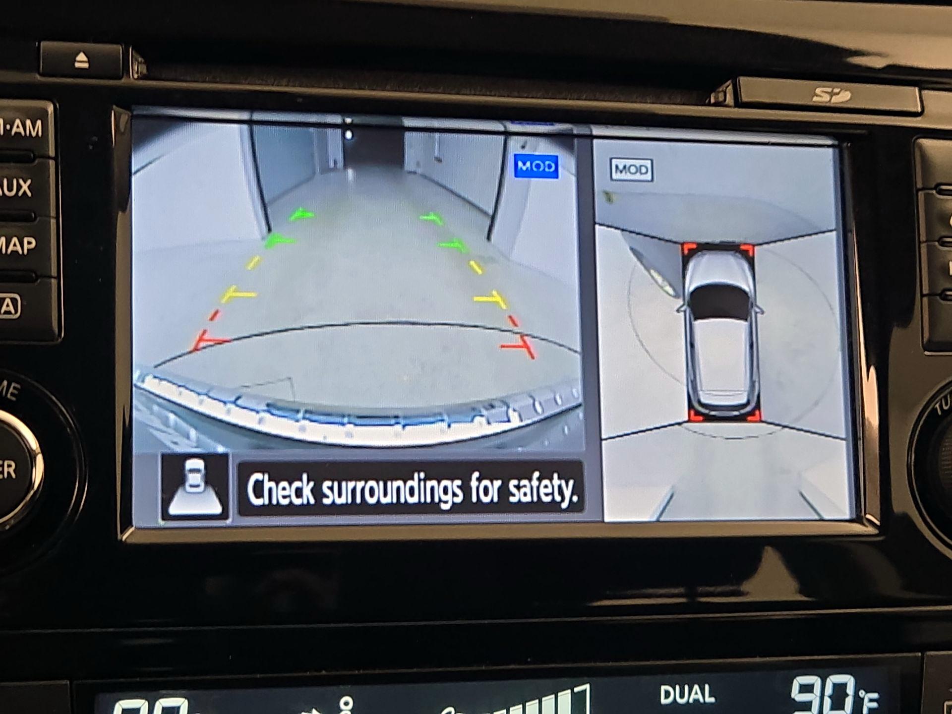 Thumbnail: 2018 Nissan Rogue Sport - 15