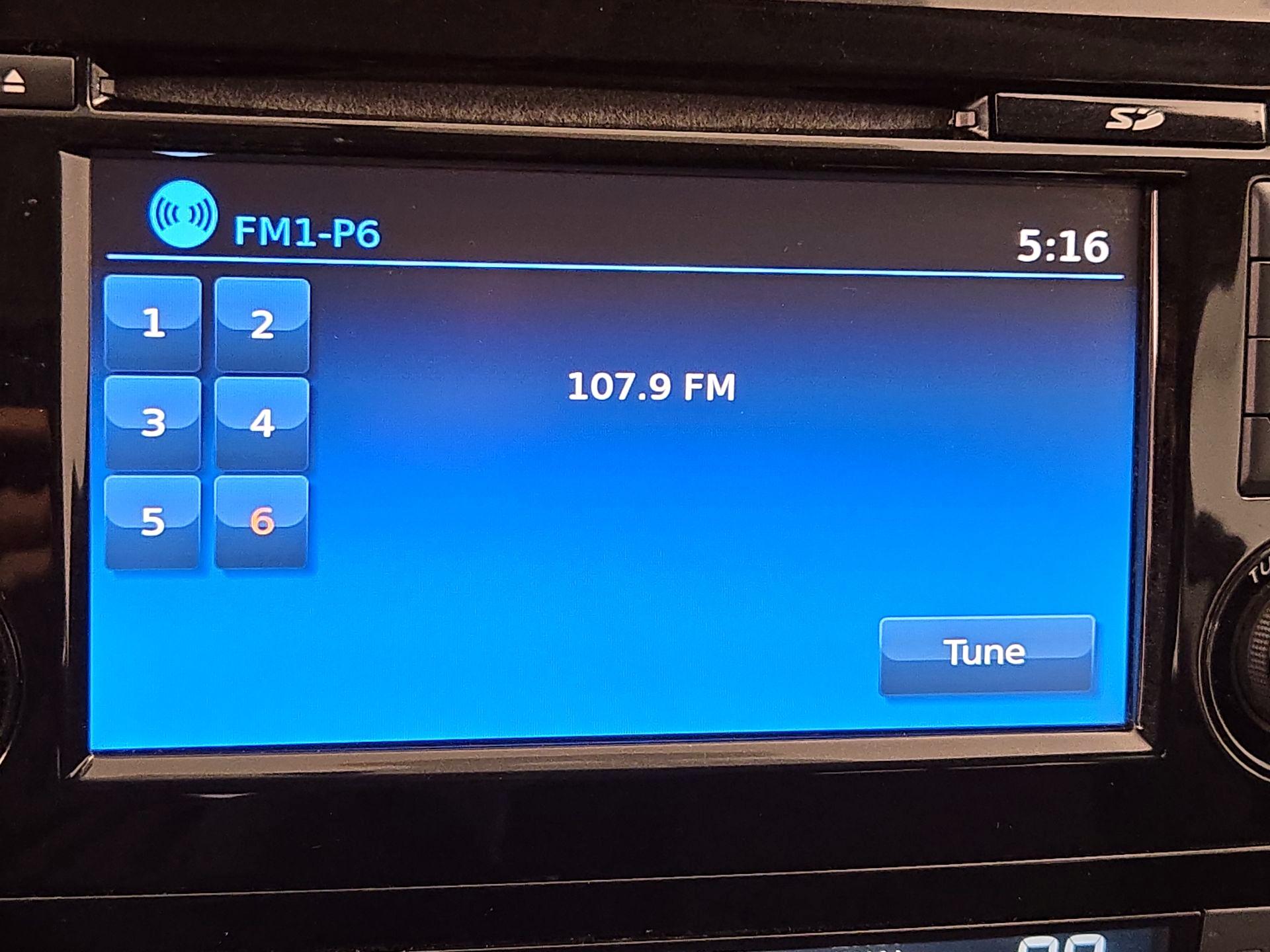 Thumbnail: 2018 Nissan Rogue Sport - 16