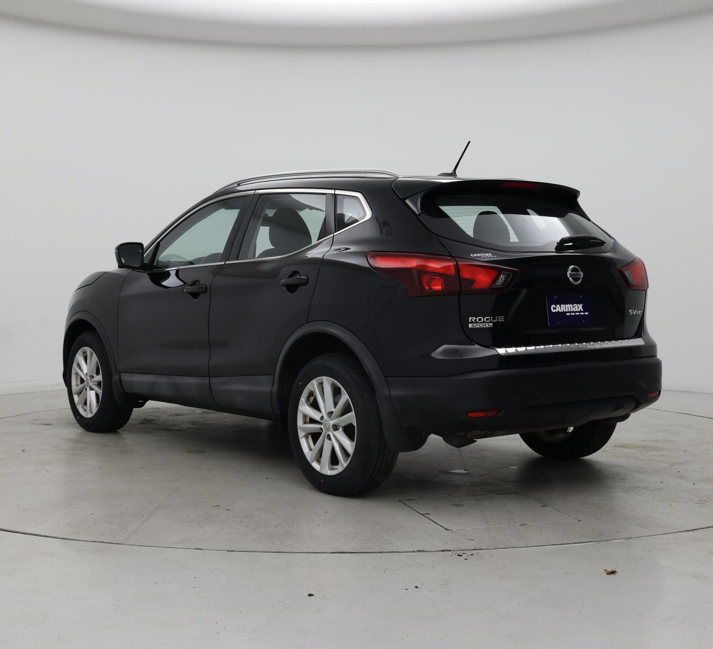 Thumbnail: 2018 Nissan Rogue Sport - 2