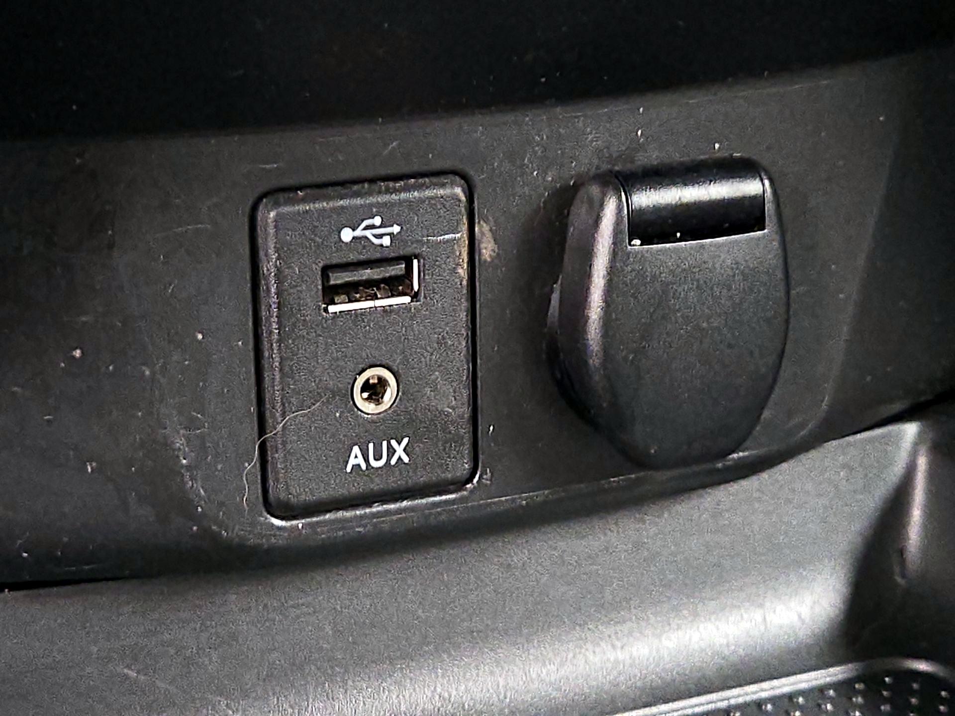 Thumbnail: 2018 Nissan Rogue Sport - 19