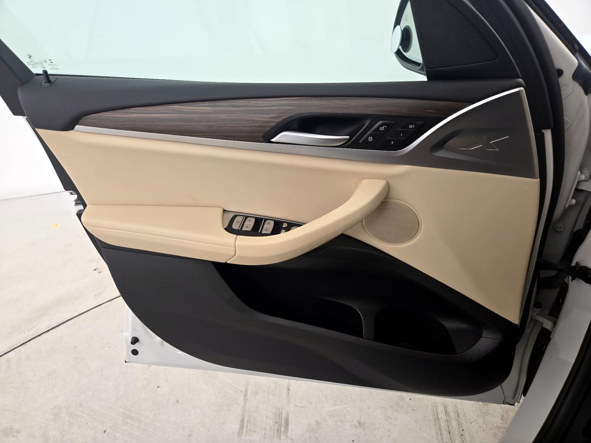 Thumbnail: 2021 BMW X3 - 12