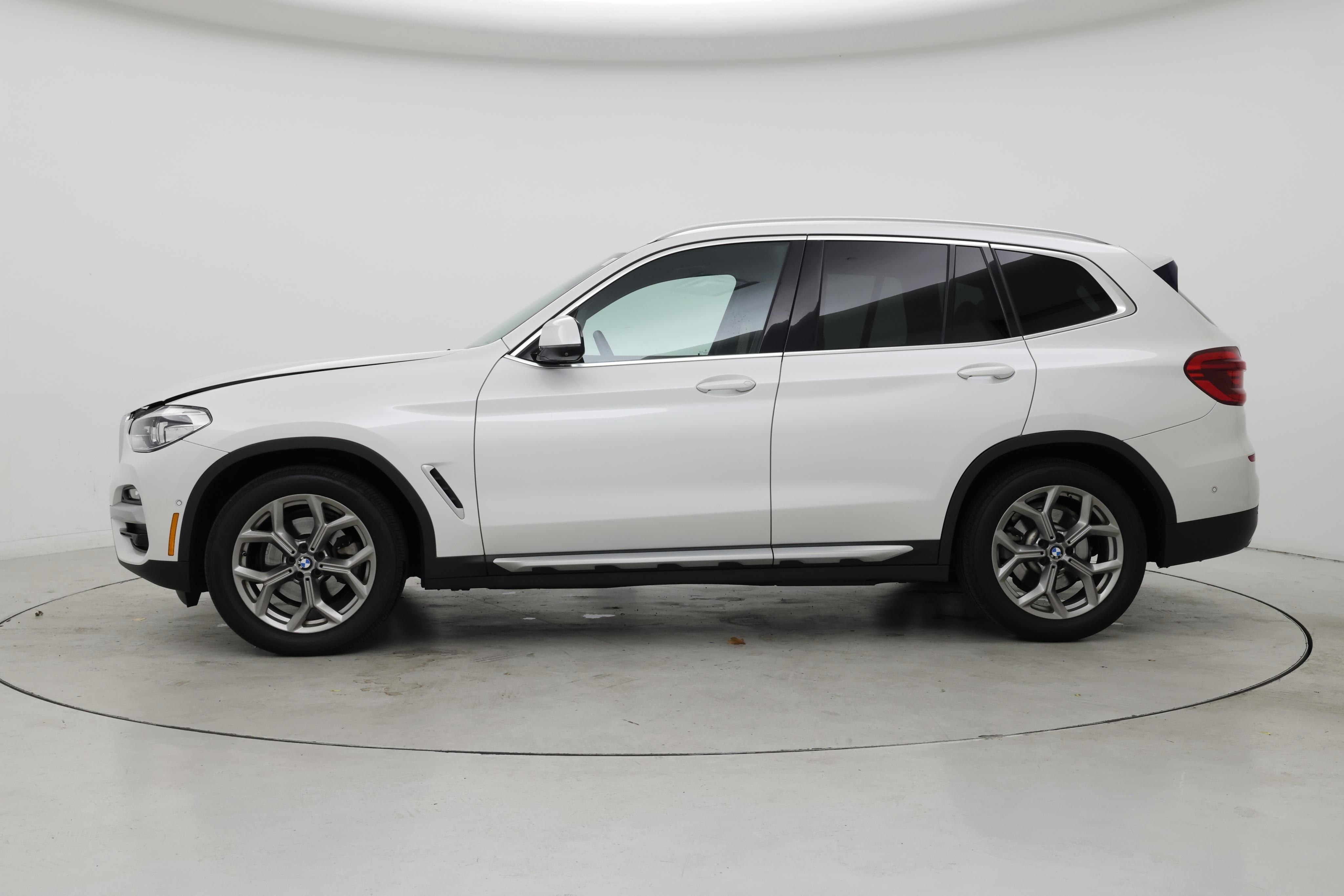 Thumbnail: 2021 BMW X3 - 3