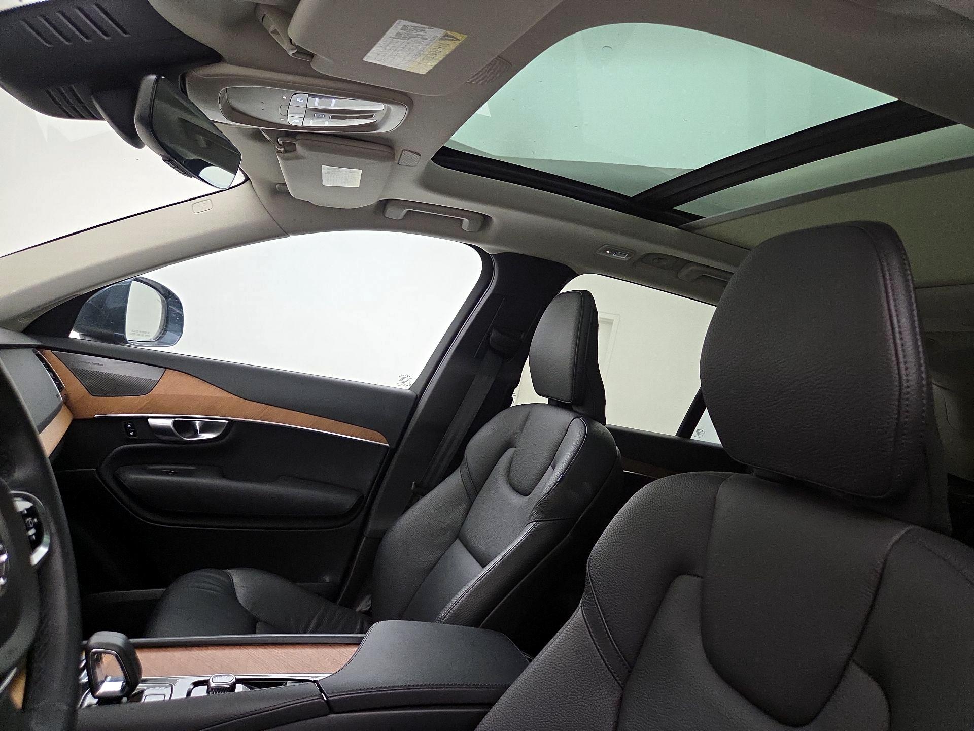 Thumbnail: 2024 Volvo XC90 - 20