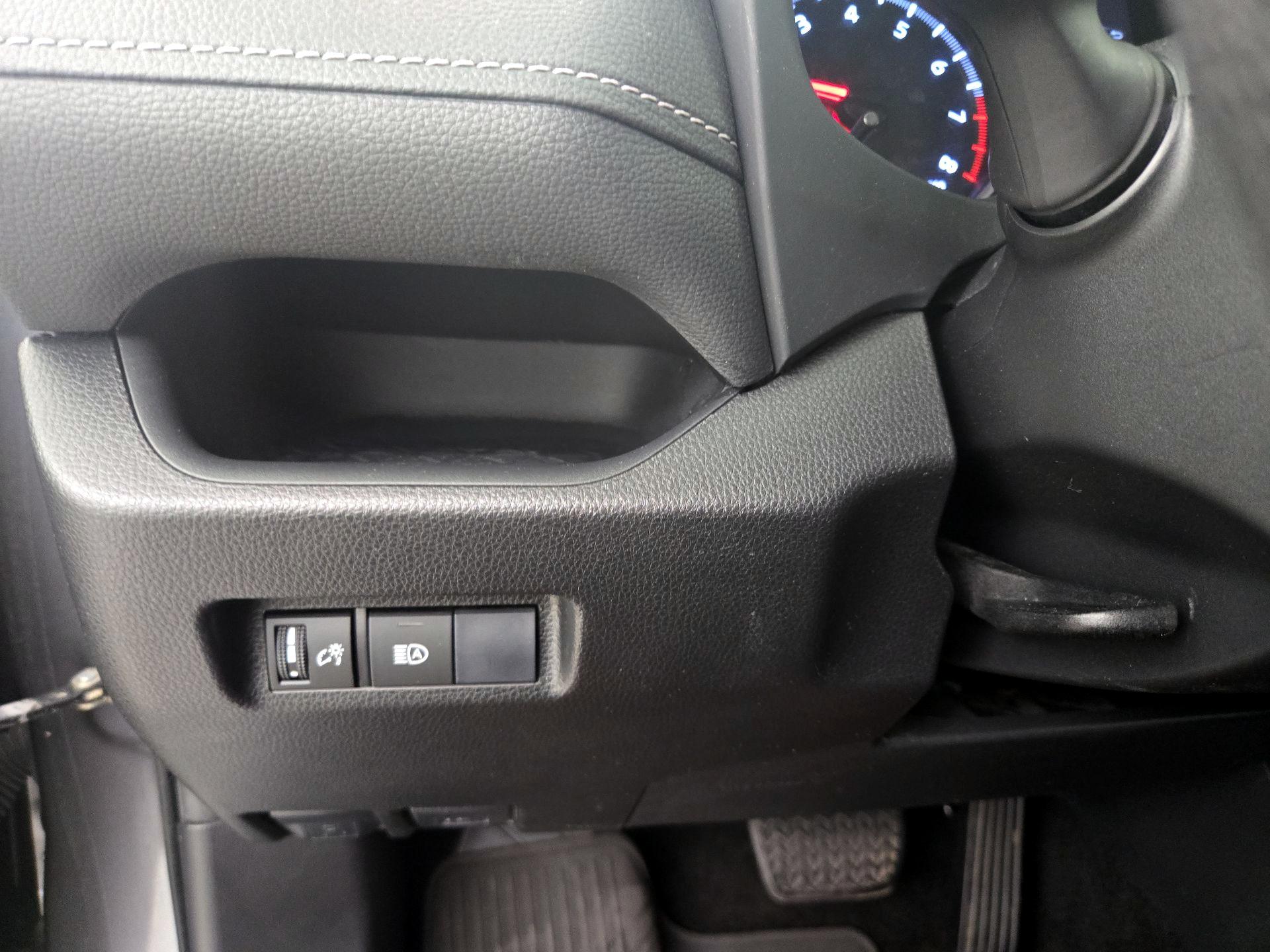 Thumbnail: 2020 Toyota RAV4 - 13