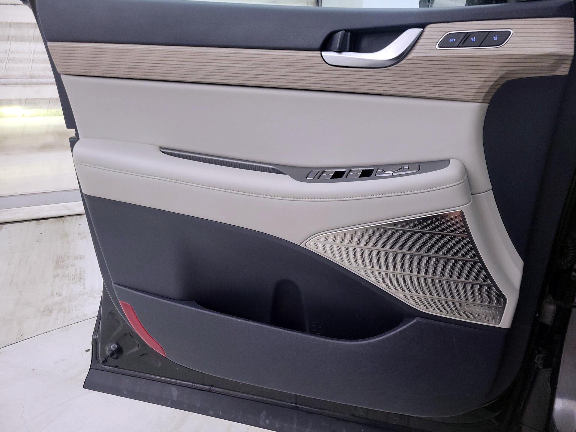 Thumbnail: 2021 Hyundai Palisade - 12