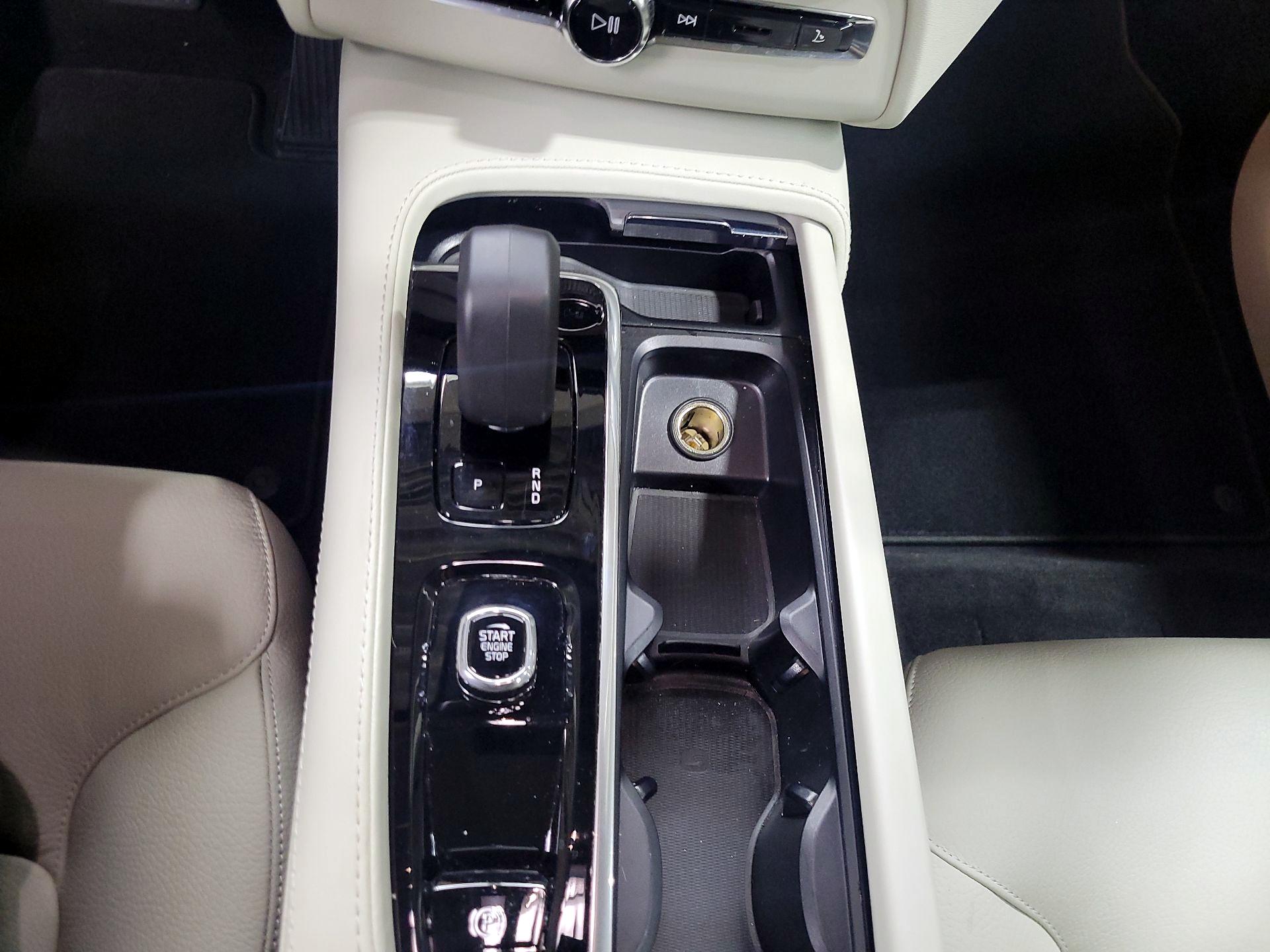 Thumbnail: 2024 Volvo XC90 - 18