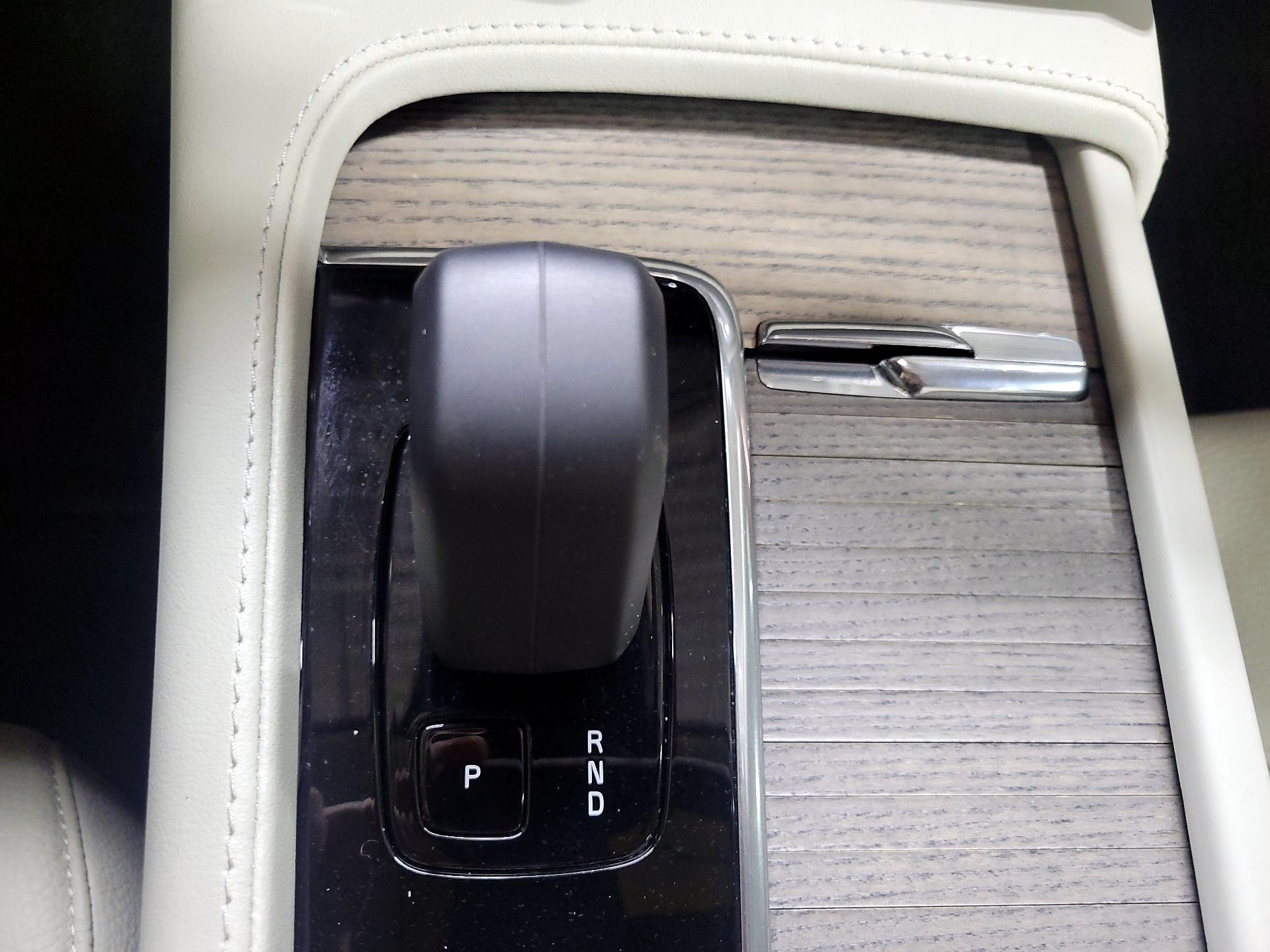 Thumbnail: 2024 Volvo XC90 - 18