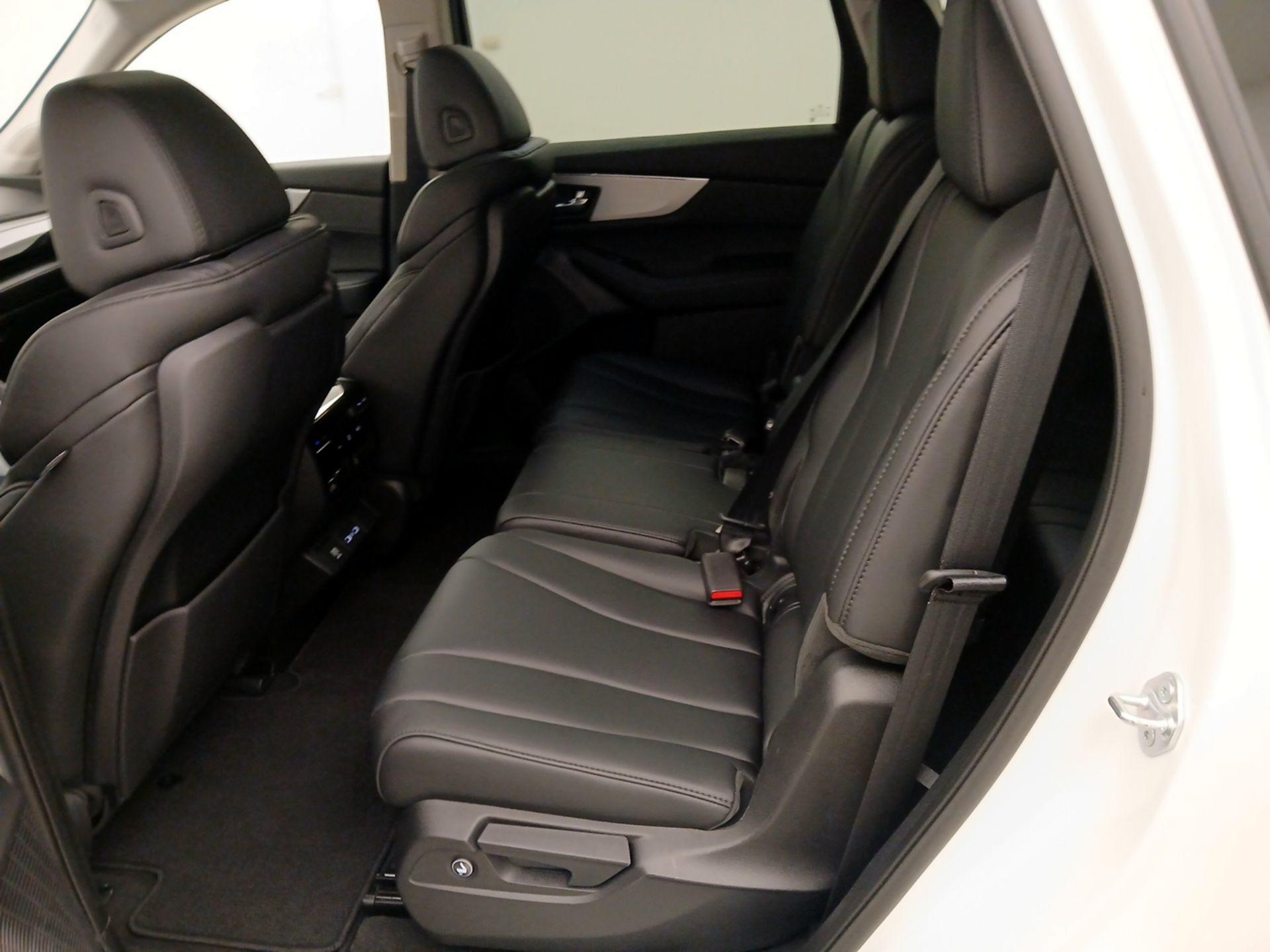 Thumbnail: 2023 Acura MDX - 20