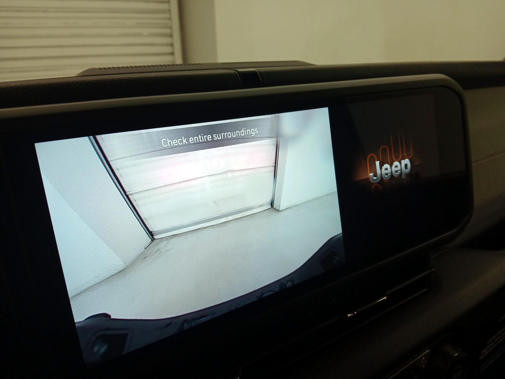 Thumbnail: 2025 Jeep Gladiator - 14