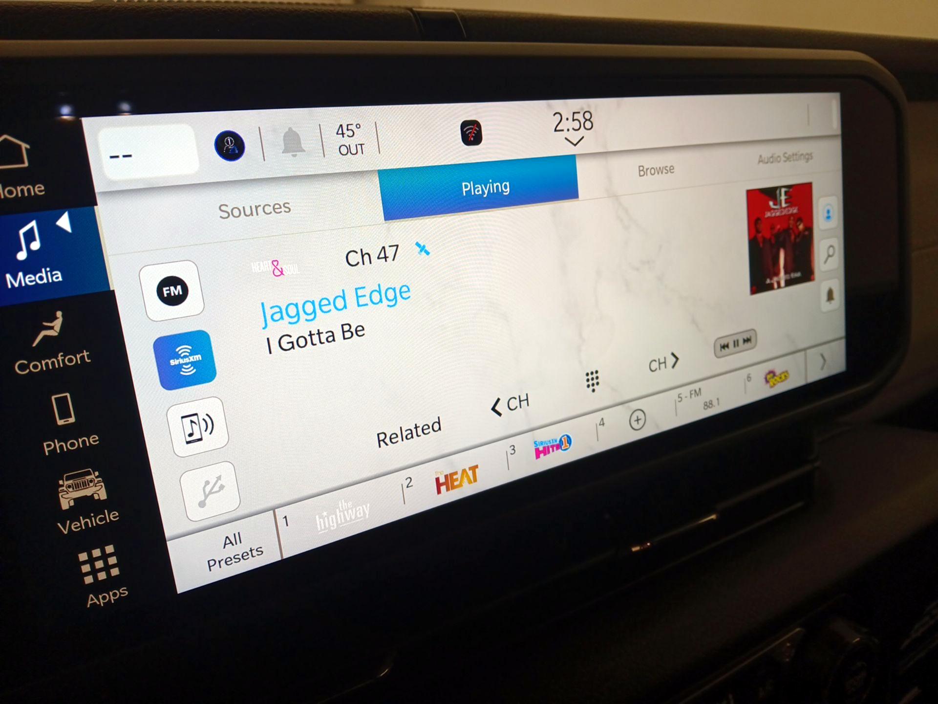 Thumbnail: 2025 Jeep Gladiator - 15