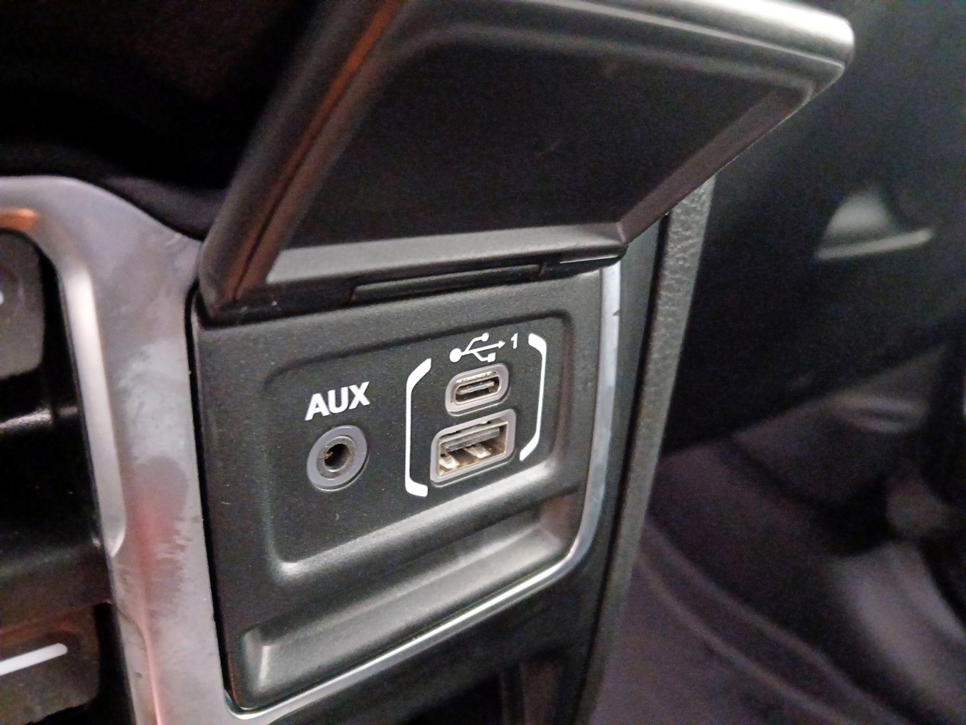 Thumbnail: 2025 Jeep Gladiator - 18