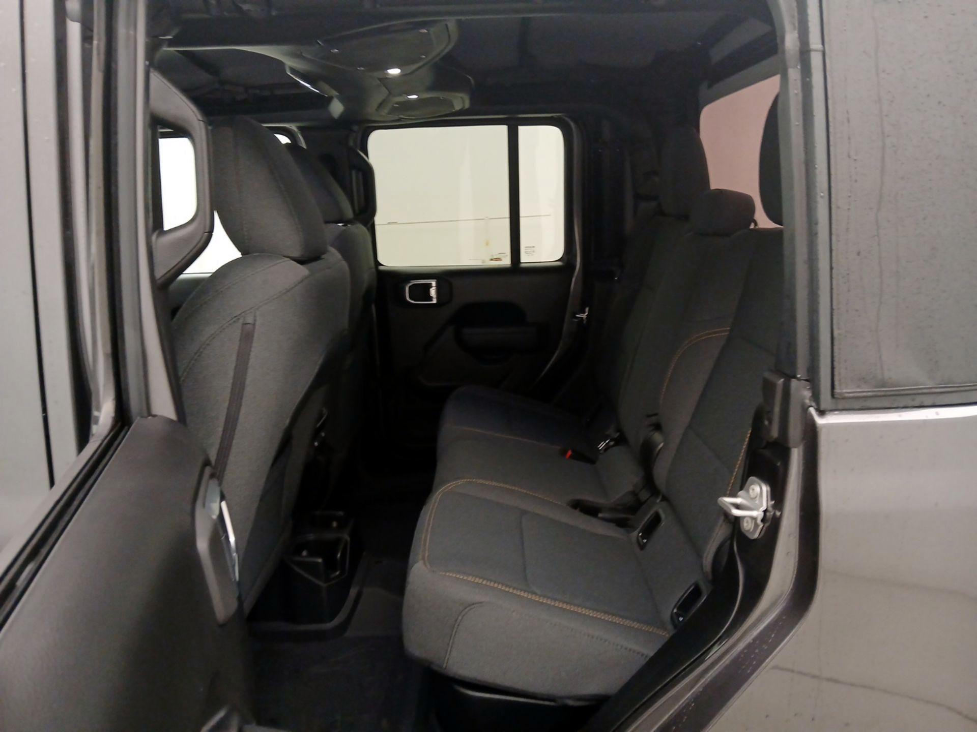 Thumbnail: 2025 Jeep Gladiator - 19