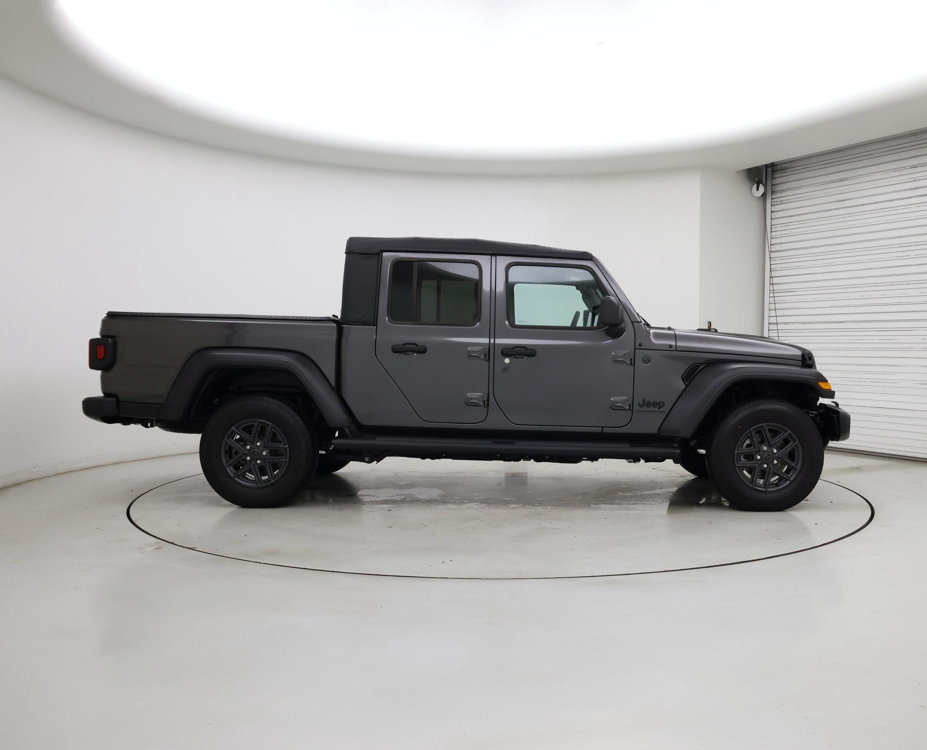 Thumbnail: 2025 Jeep Gladiator - 7