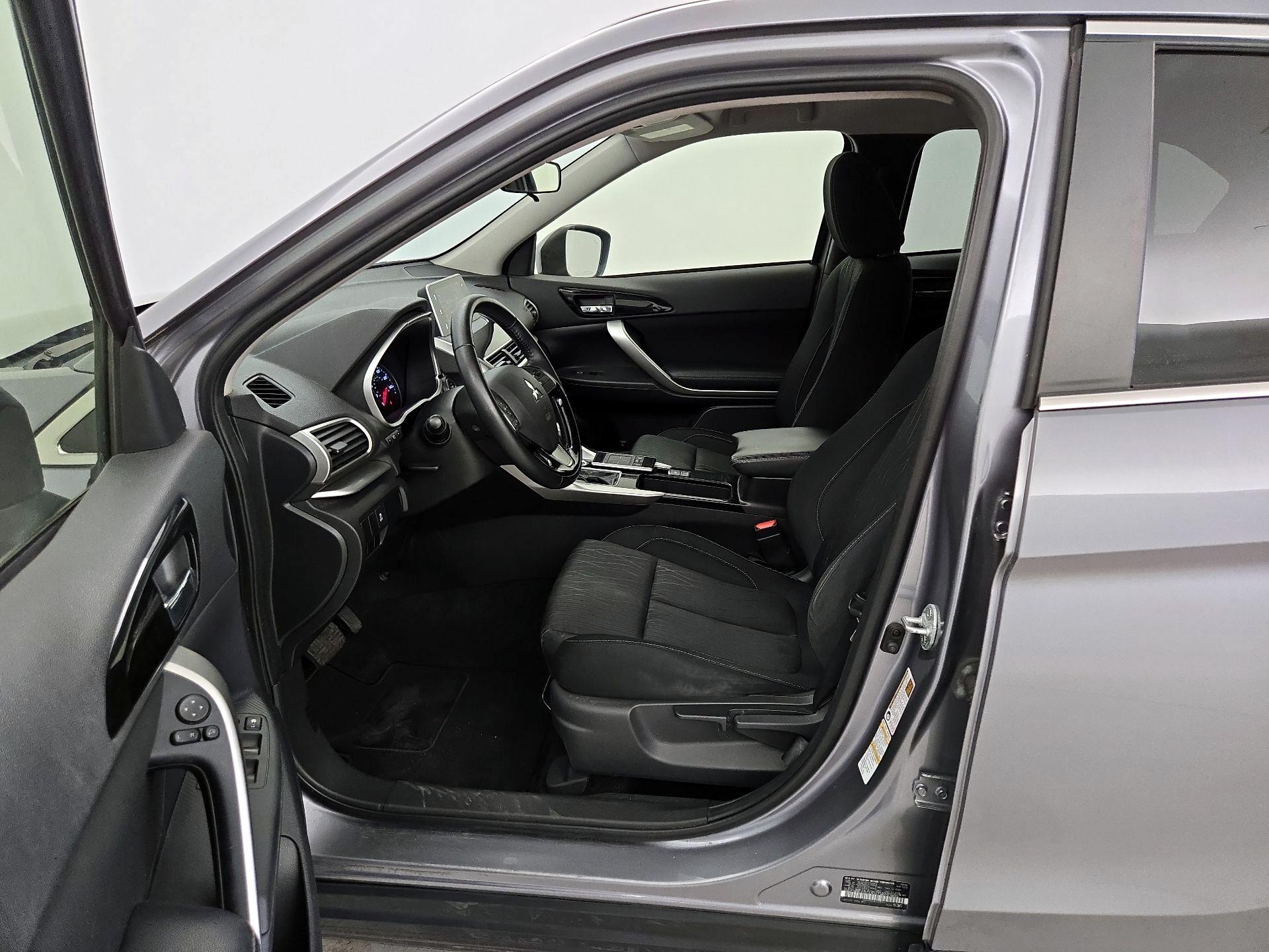 Thumbnail: 2019 Mitsubishi Eclipse Cross - 11