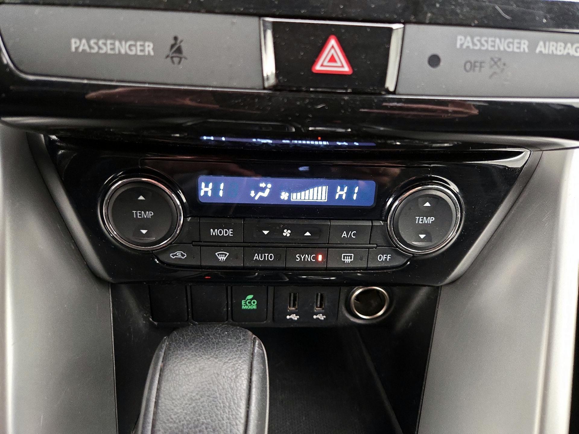 Thumbnail: 2019 Mitsubishi Eclipse Cross - 16