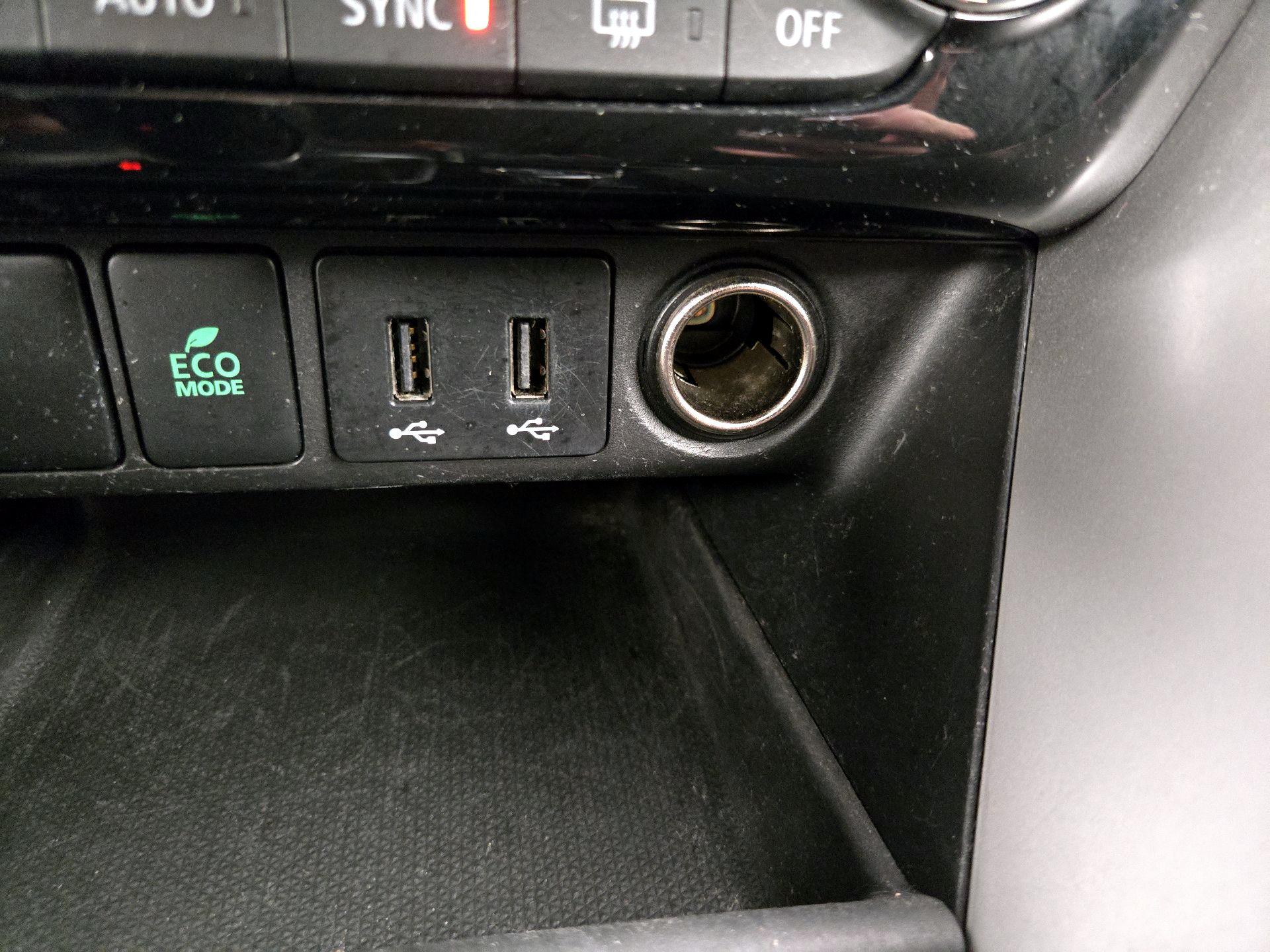 Thumbnail: 2019 Mitsubishi Eclipse Cross - 18