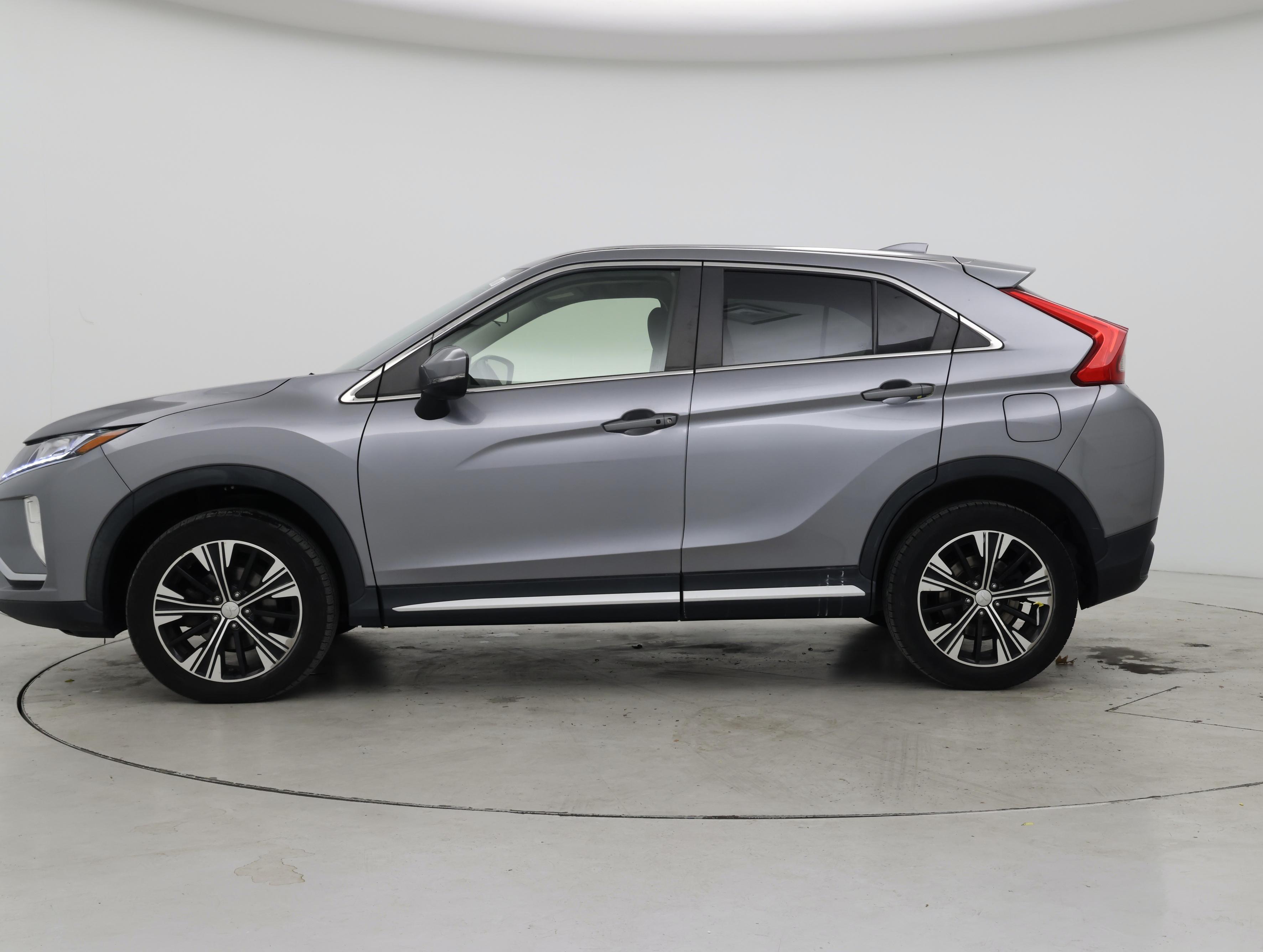 Thumbnail: 2019 Mitsubishi Eclipse Cross - 3