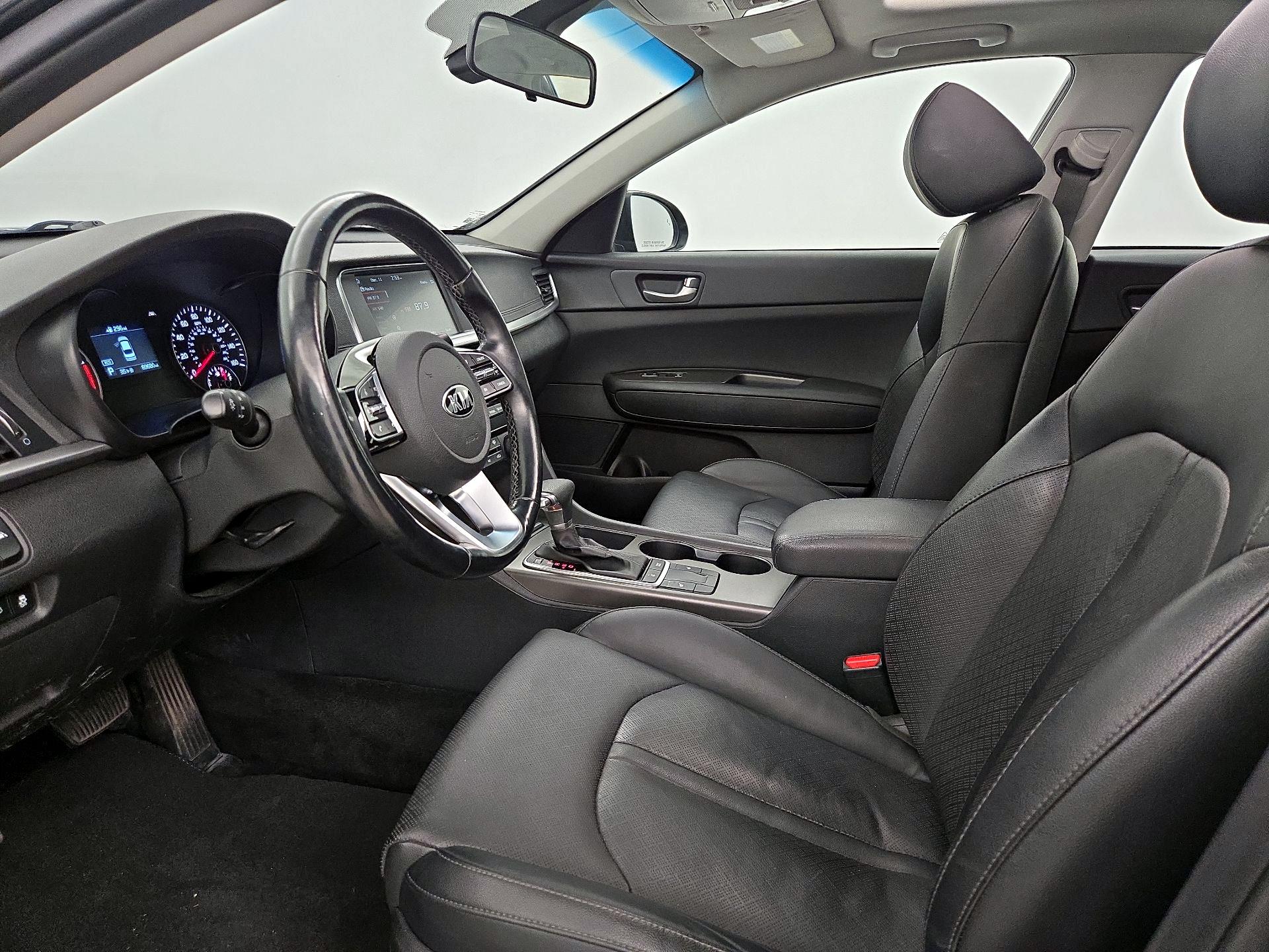 Thumbnail: 2020 Kia Optima - 11