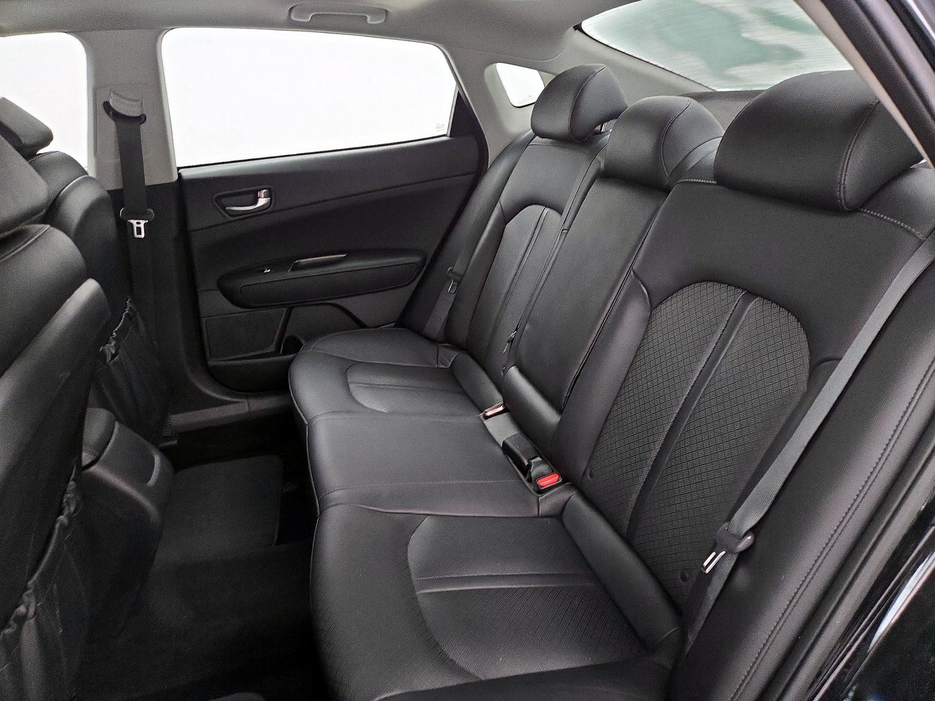 Thumbnail: 2020 Kia Optima - 20