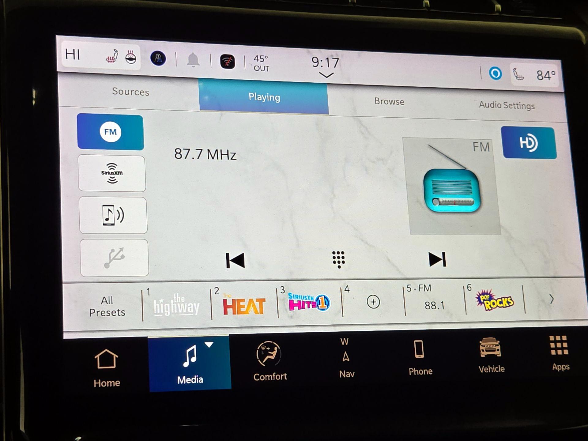 Thumbnail: 2024 Jeep Grand Cherokee - 16