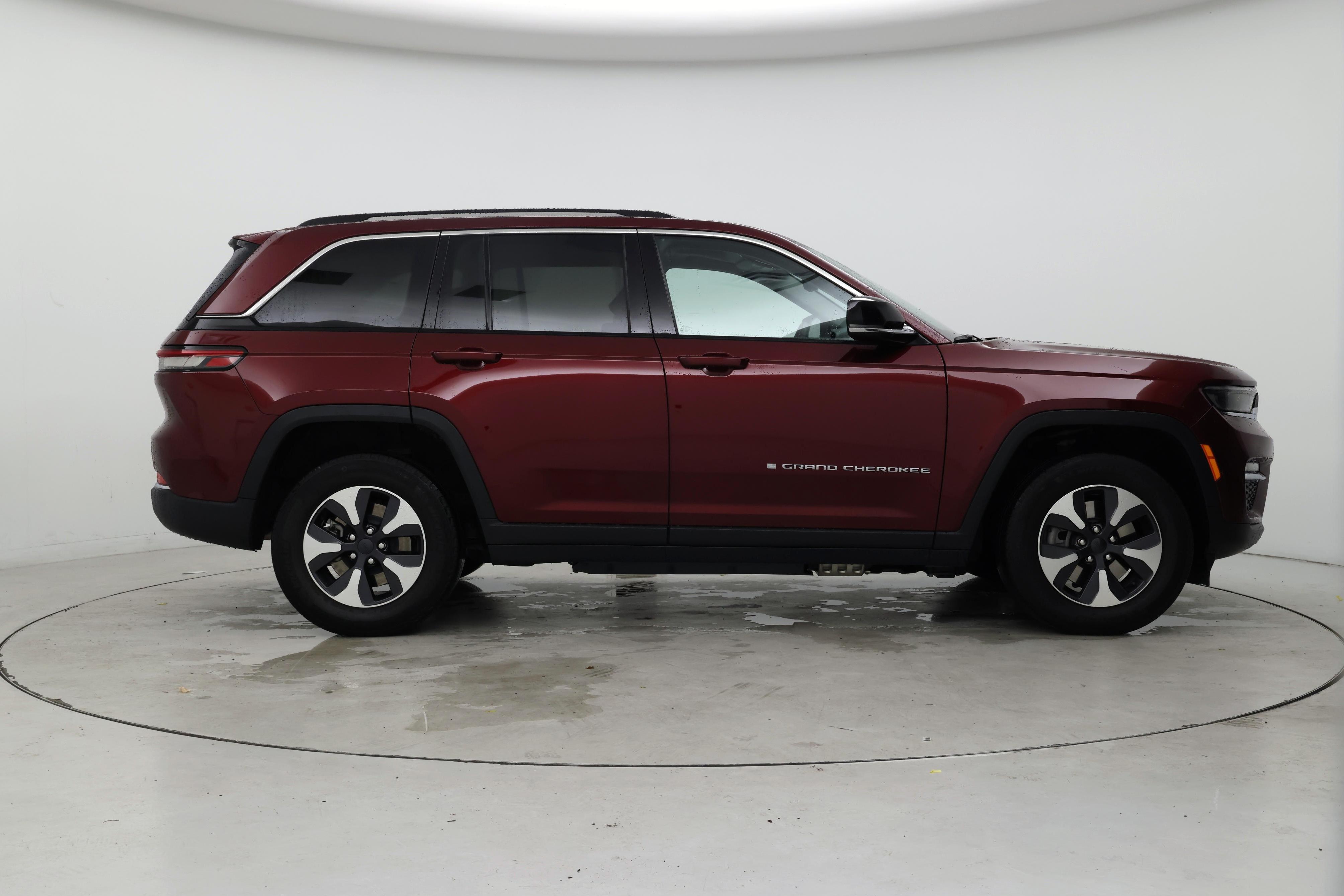 Thumbnail: 2024 Jeep Grand Cherokee - 7