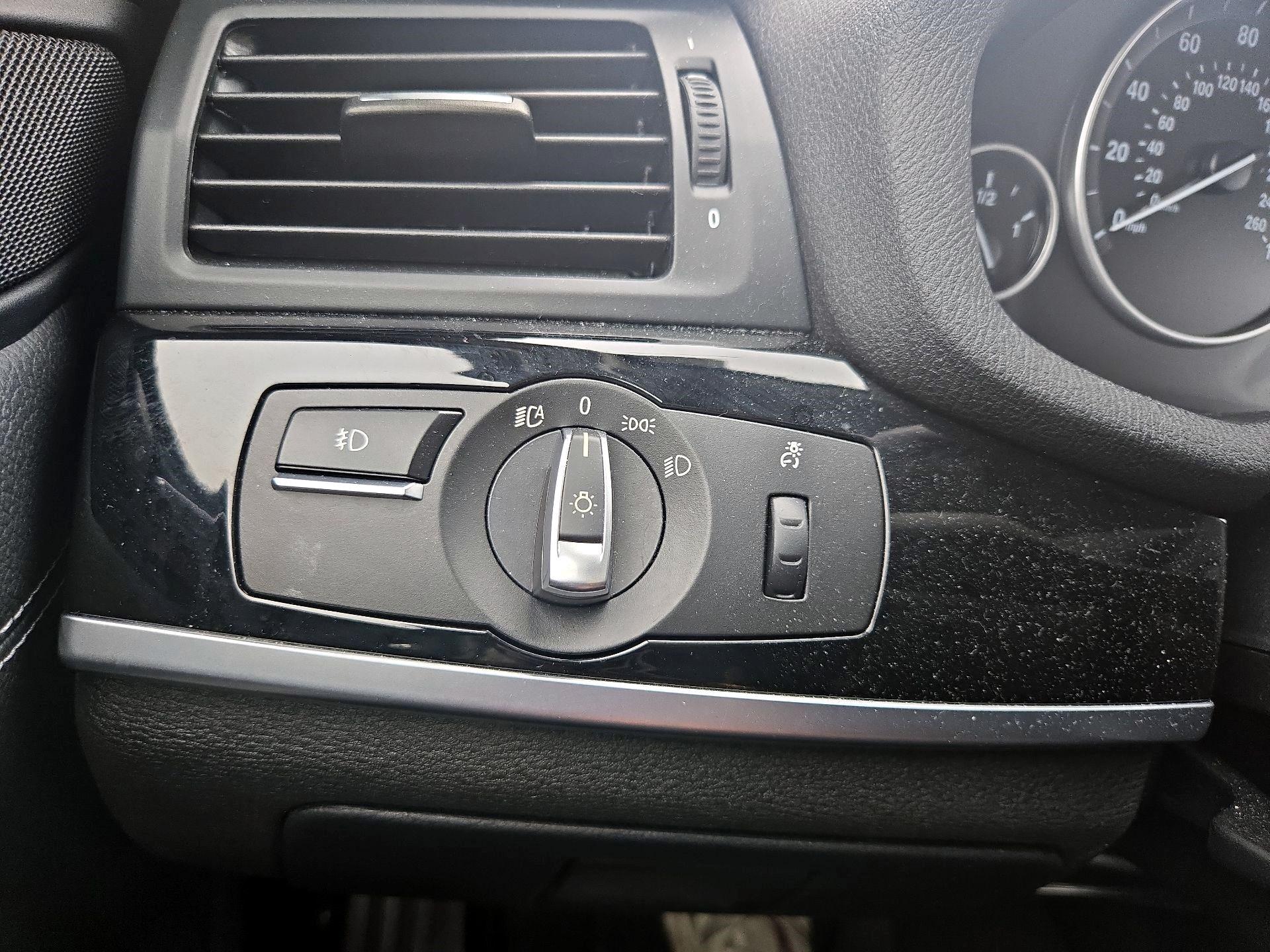 Thumbnail: 2017 BMW X3 - 11