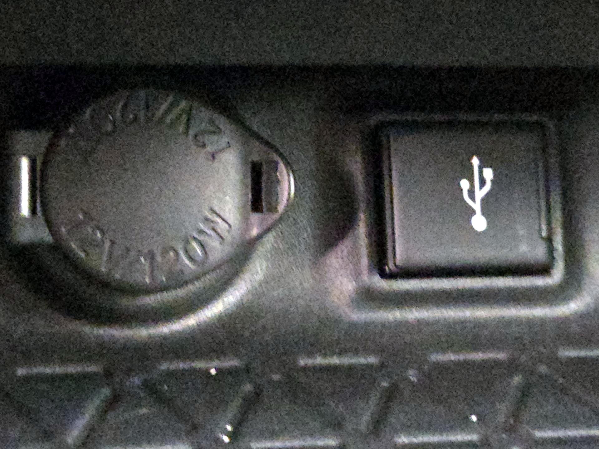 Thumbnail: 2022 Toyota RAV4 - 18