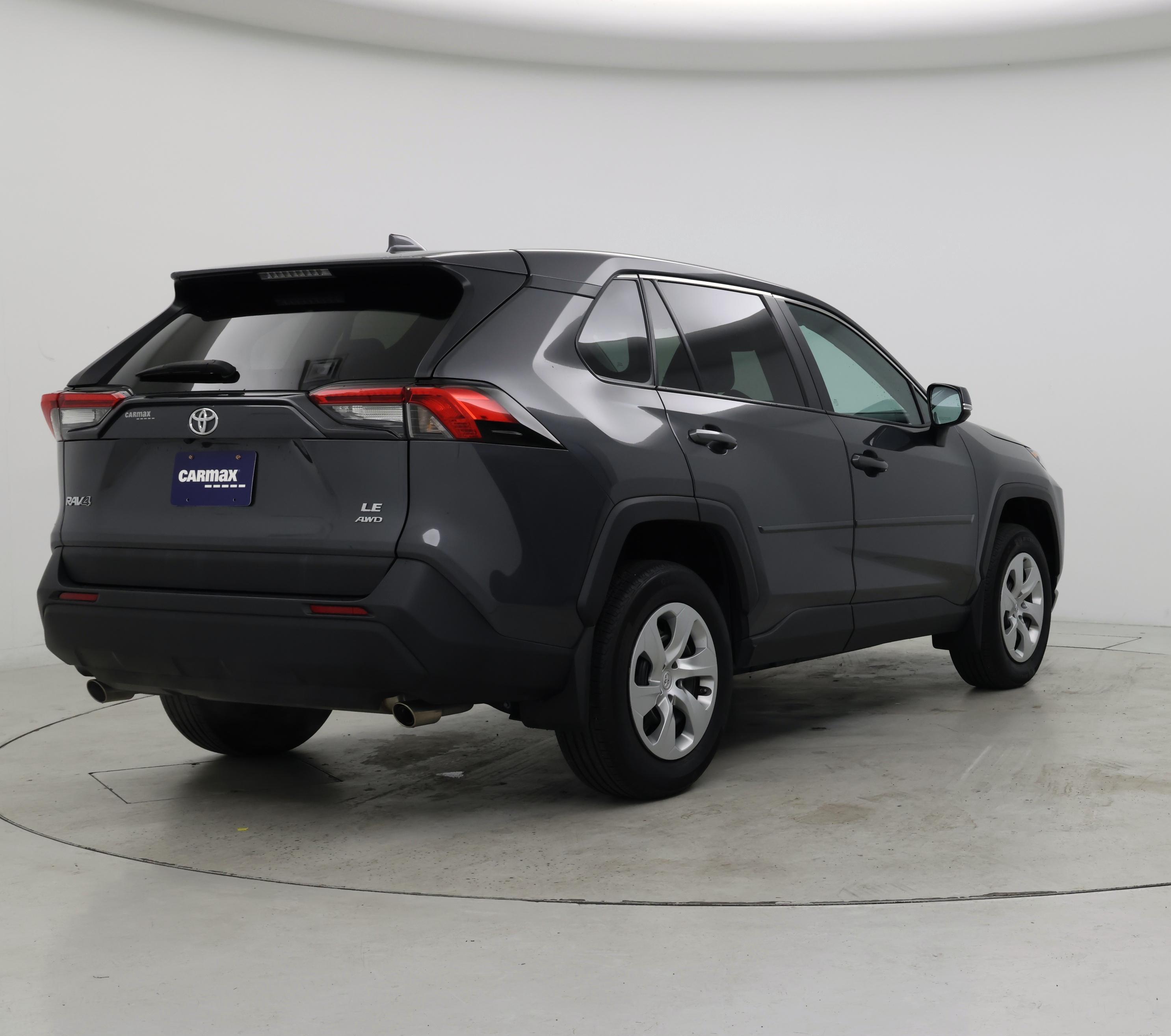 Thumbnail: 2022 Toyota RAV4 - 8