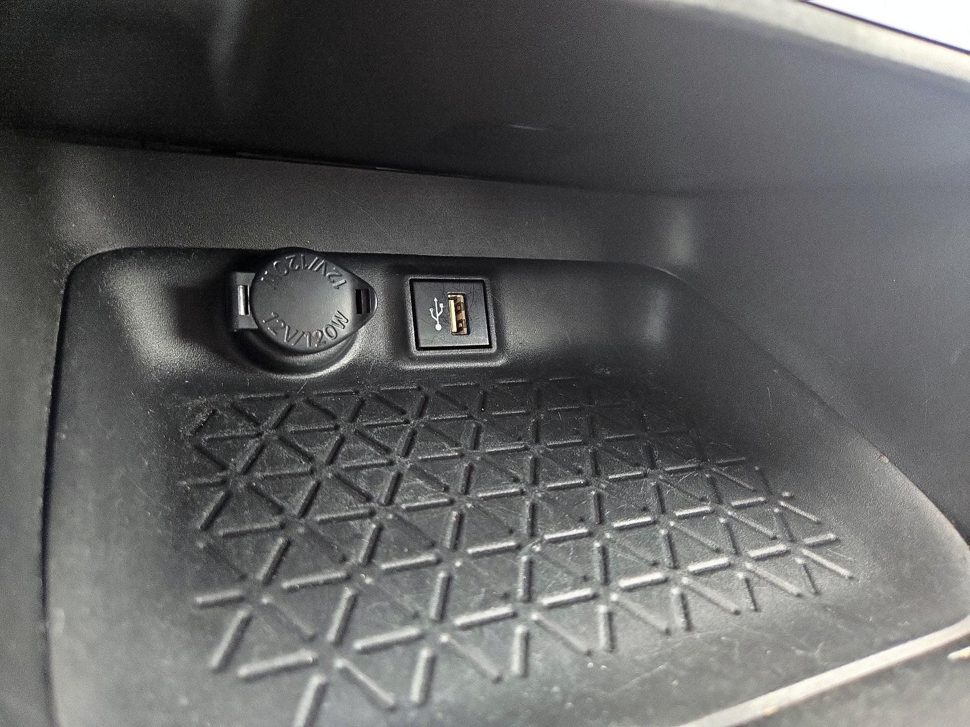 Thumbnail: 2023 Toyota RAV4 - 16