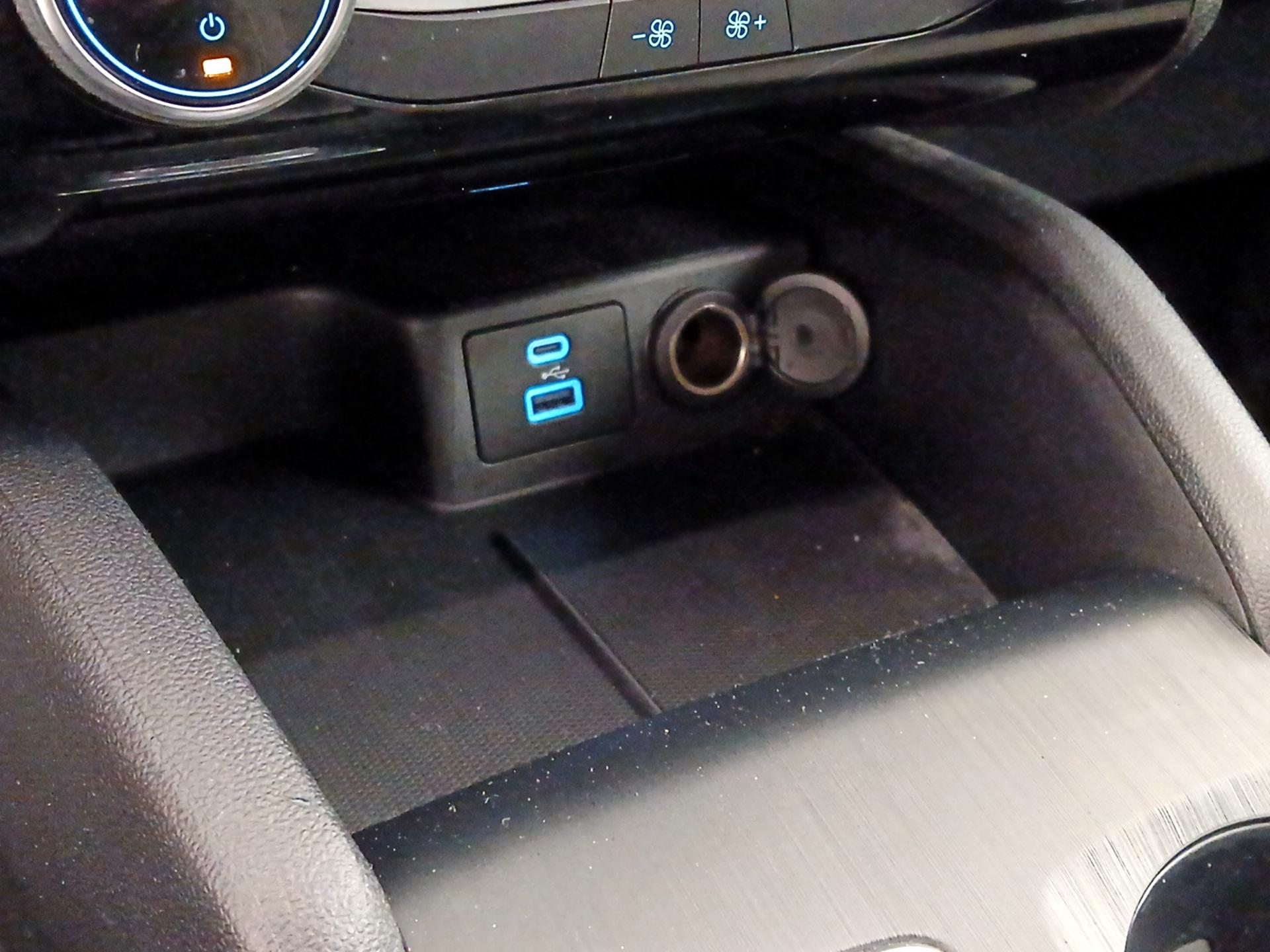 Thumbnail: 2022 Ford Escape - 19