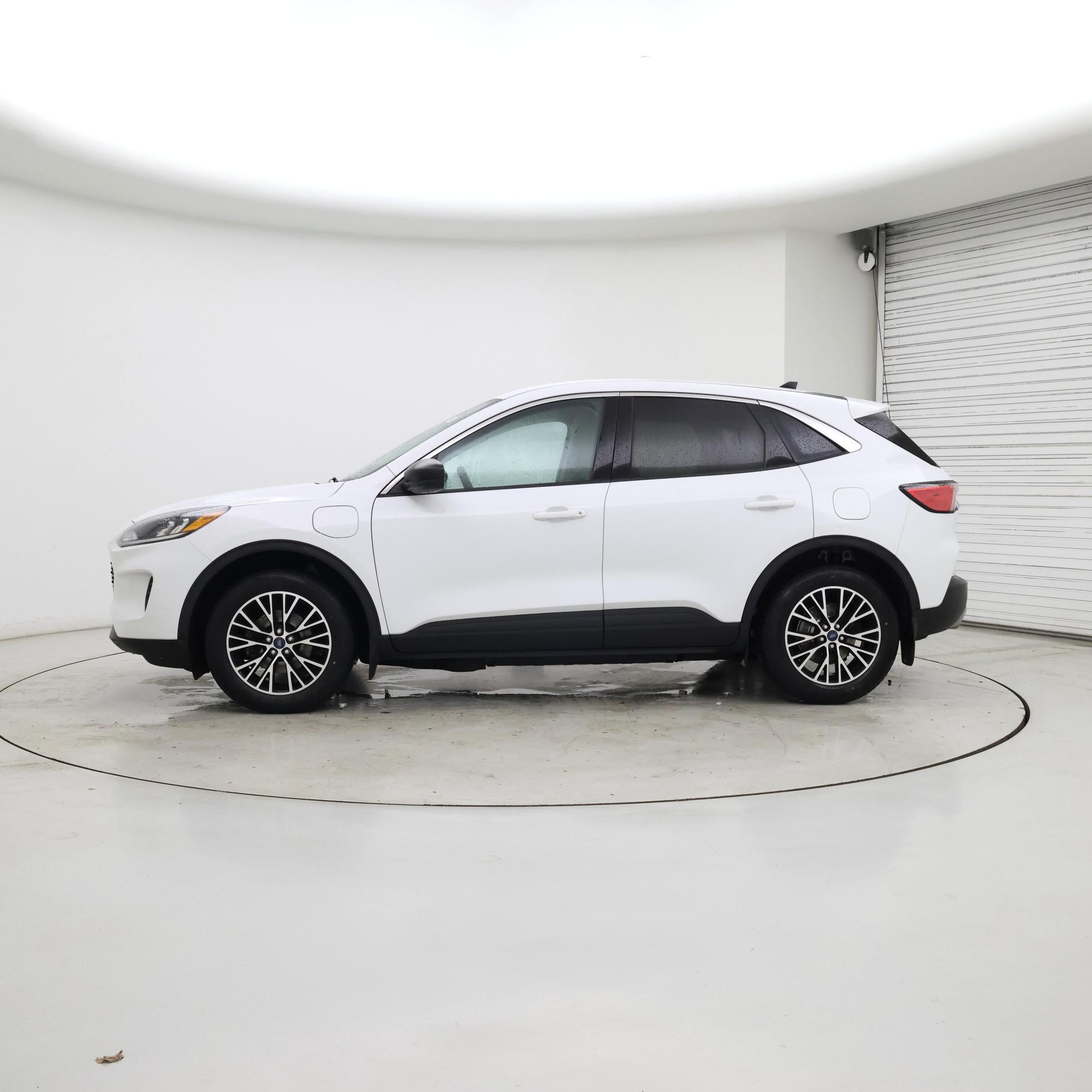 Thumbnail: 2022 Ford Escape - 3