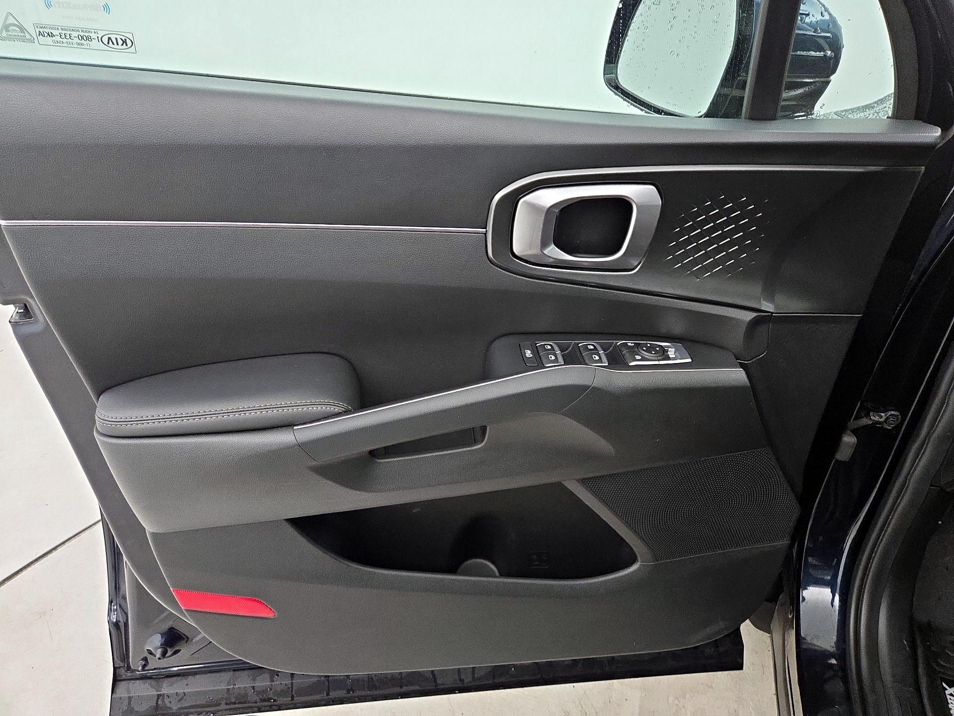 Thumbnail: 2021 Kia Sorento - 12