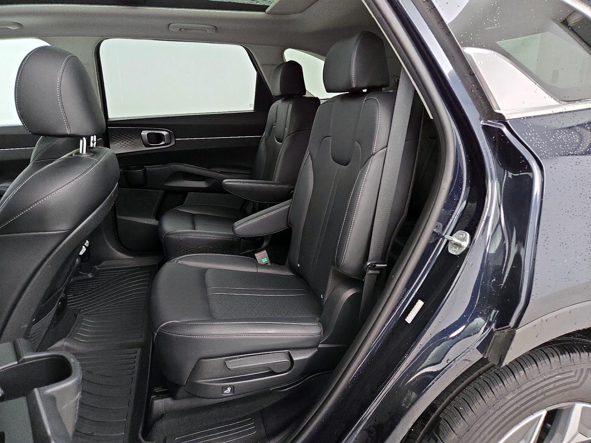 Thumbnail: 2021 Kia Sorento - 20