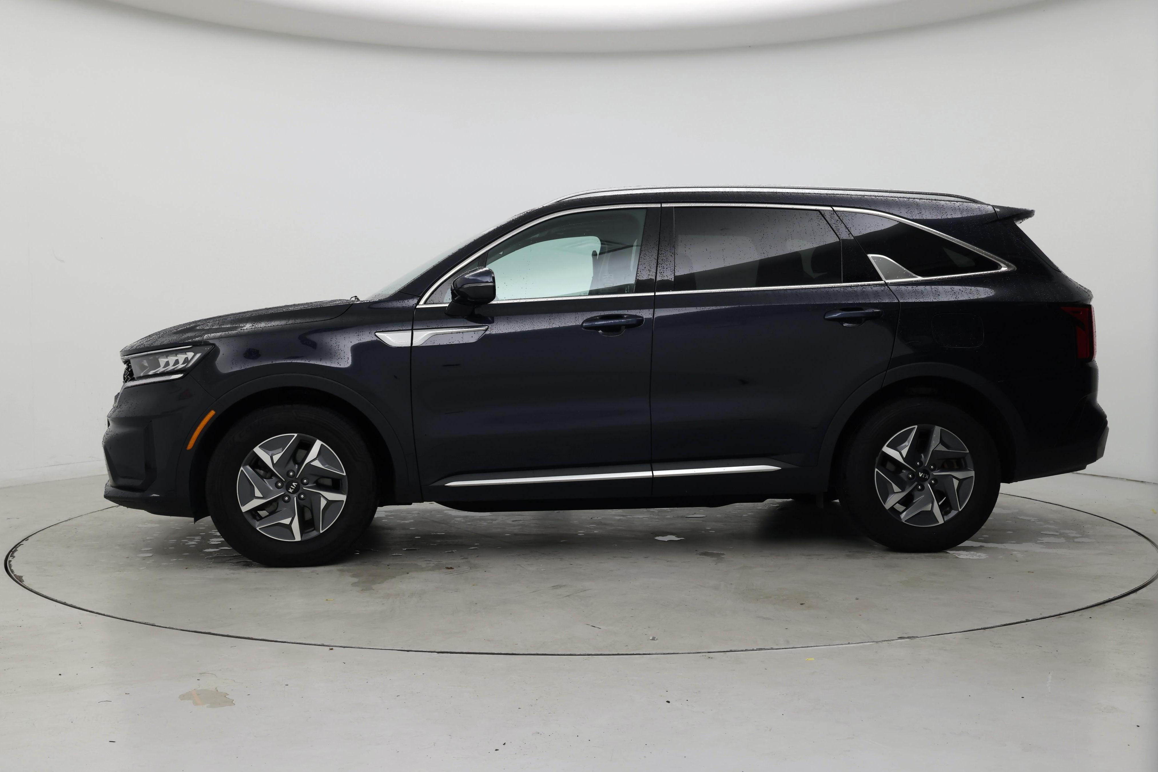 Thumbnail: 2021 Kia Sorento - 3