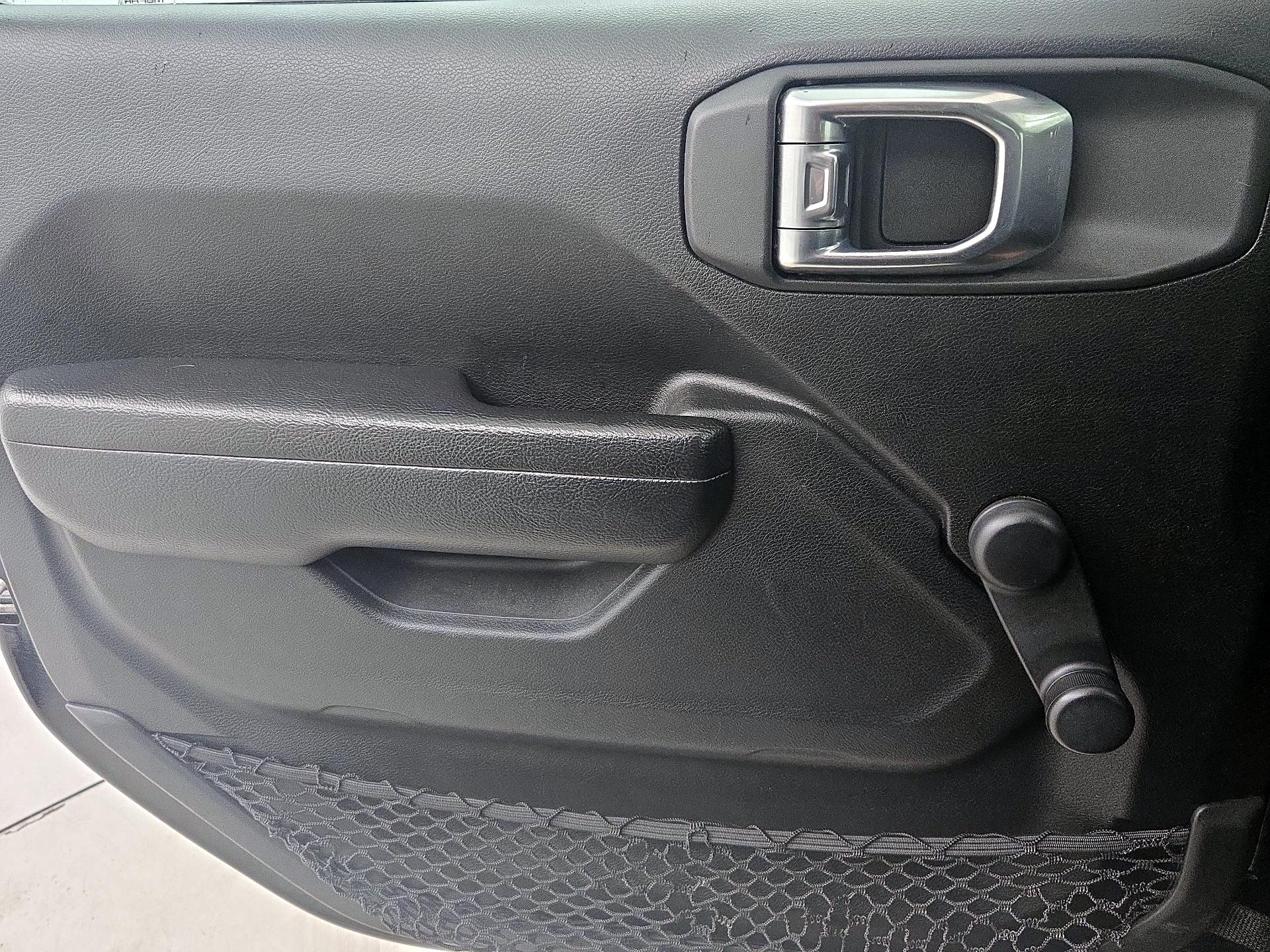 Thumbnail: 2022 Jeep Wrangler - 12