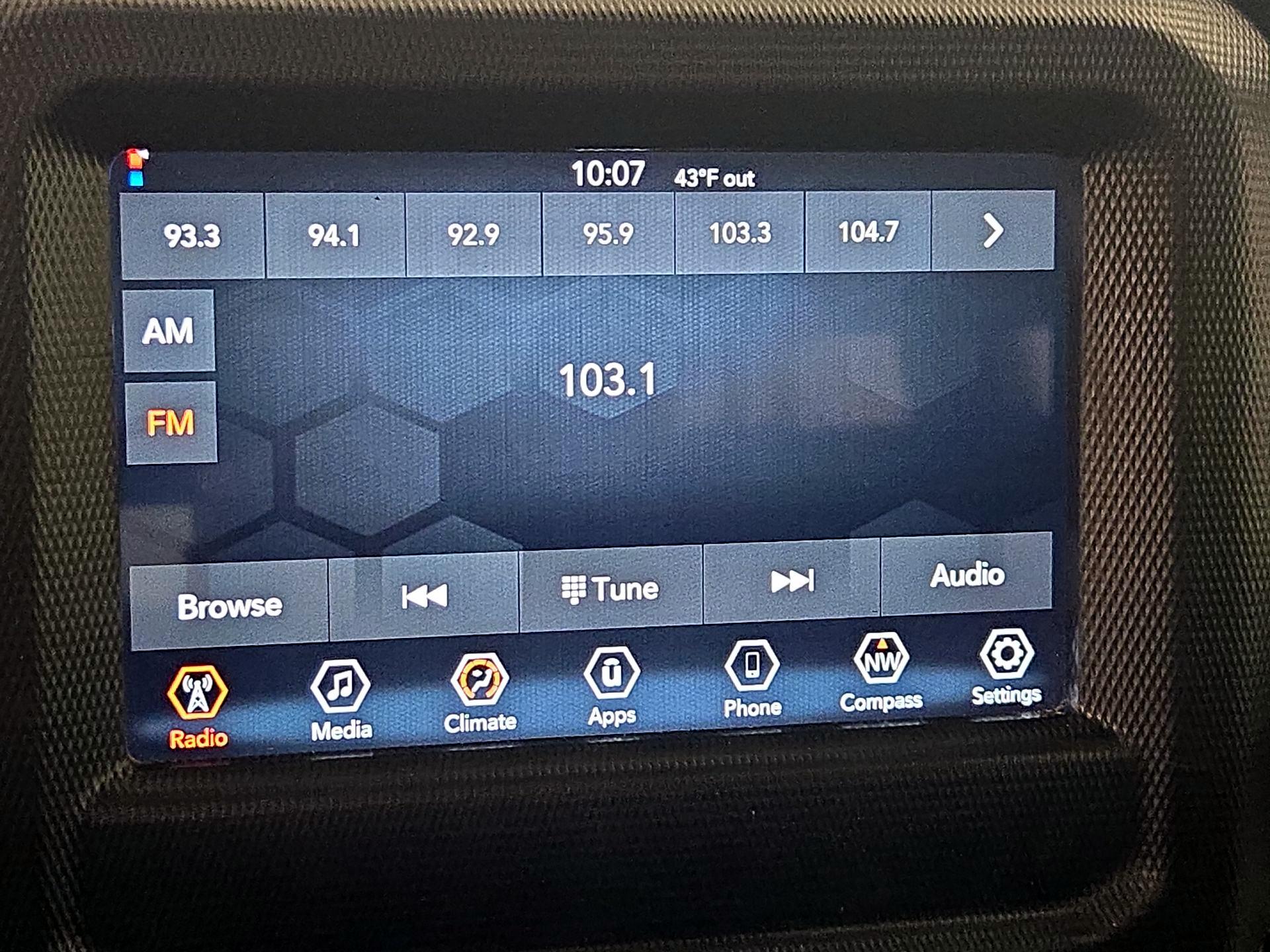 Thumbnail: 2022 Jeep Wrangler - 16