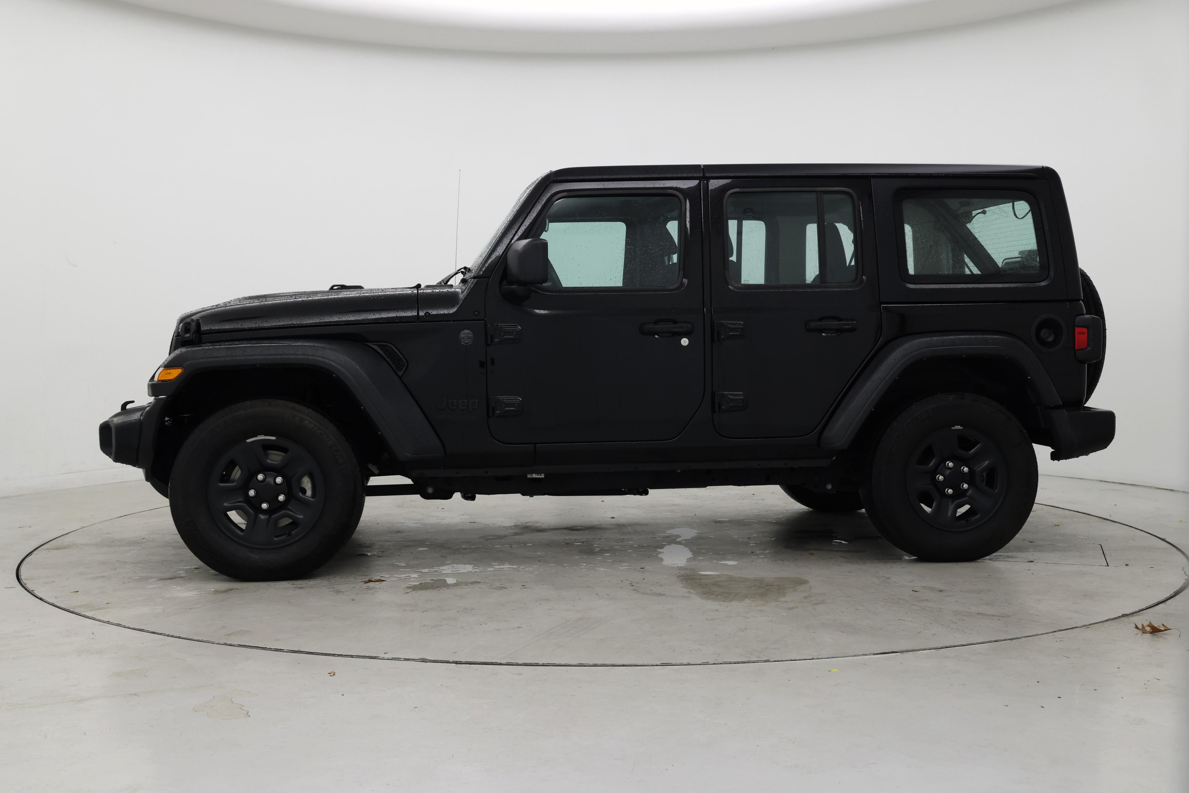 Thumbnail: 2022 Jeep Wrangler - 3